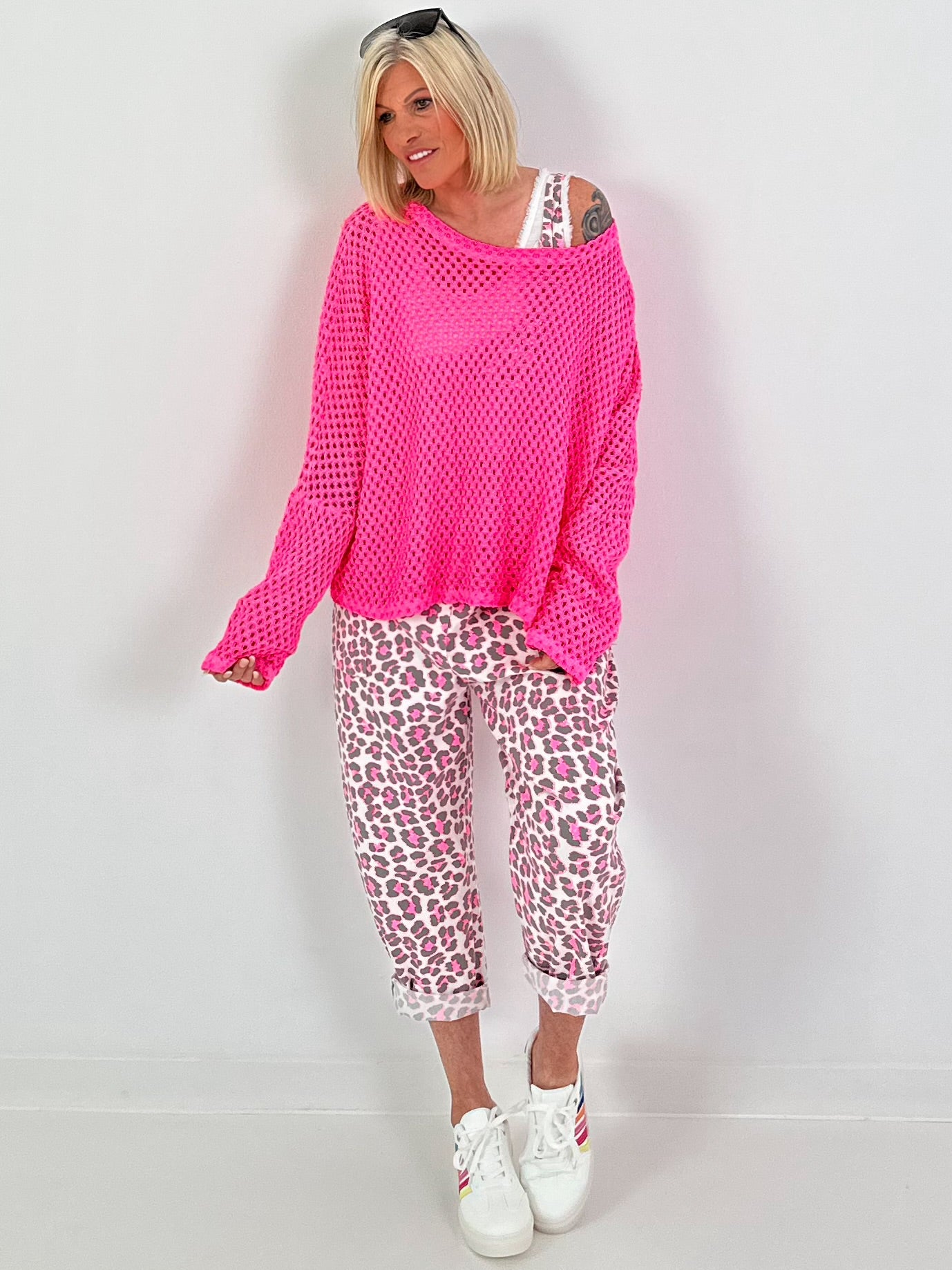 Latzhose Leo - neonpink-beige