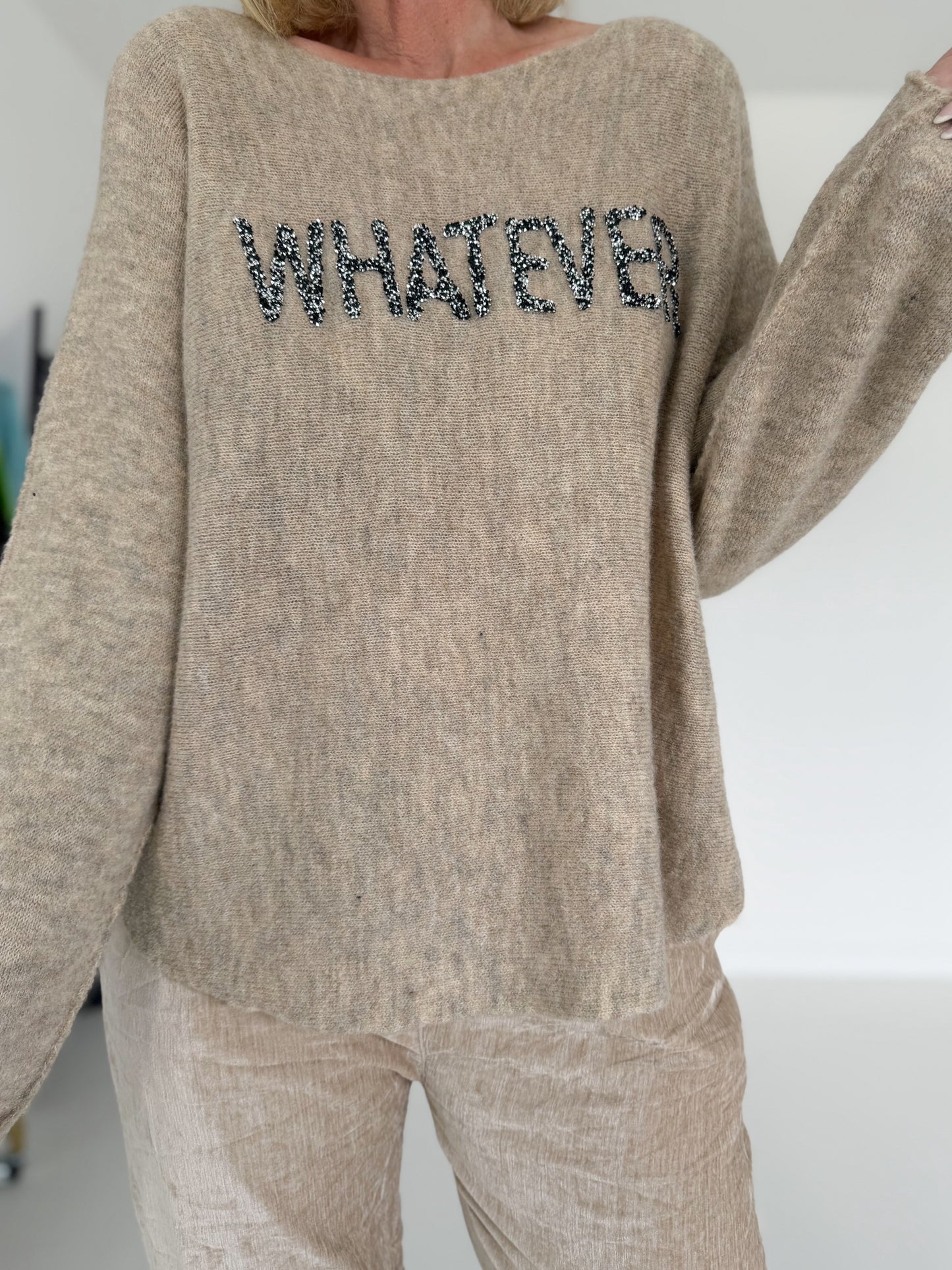 Zachte trui Whatever - beige