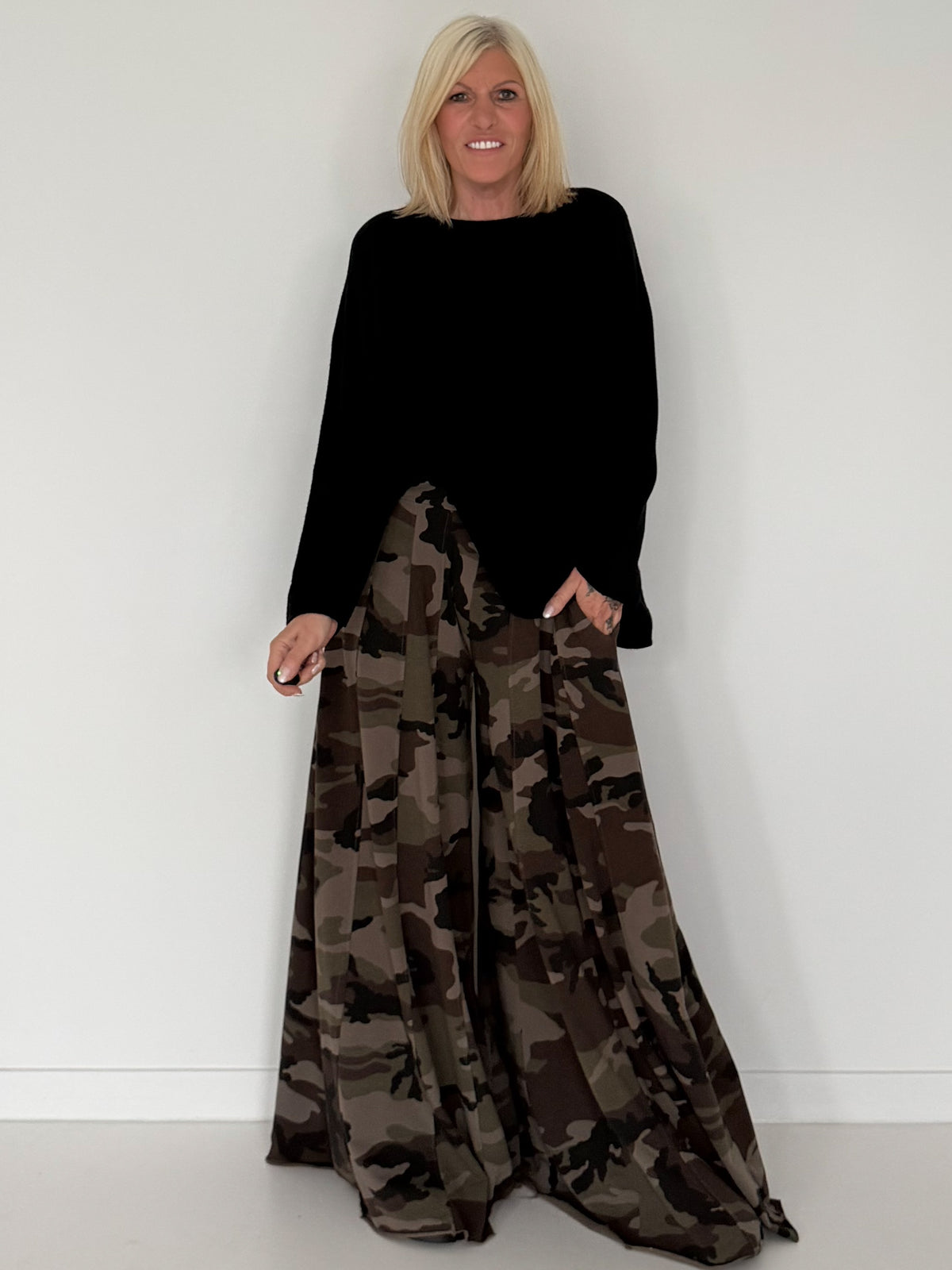 Weicher Oversized Pullover mit Rundhalsausschnitt - schwarz