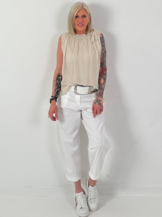 Seidentop mit Rüschenkragen und Schleife - beige