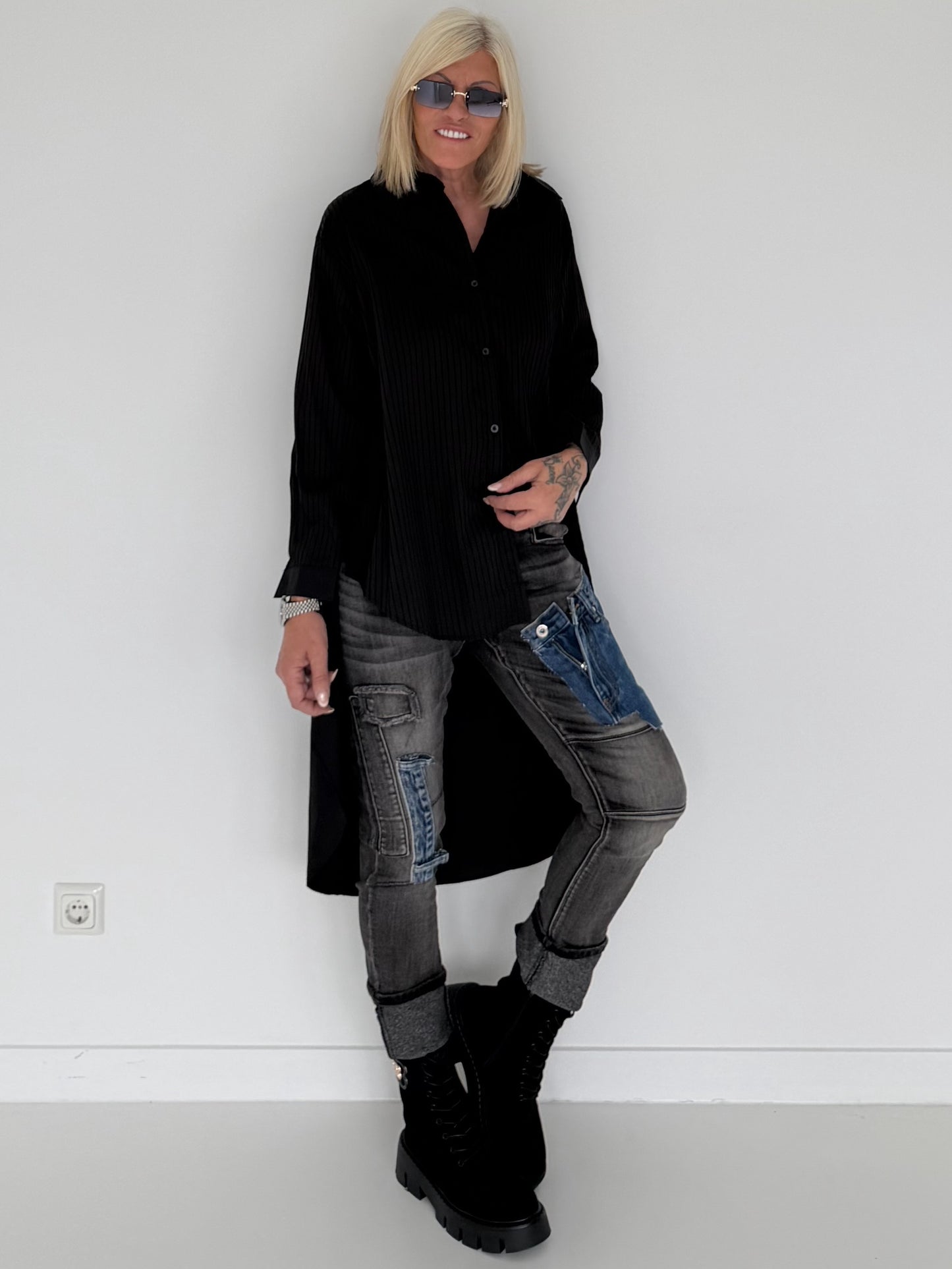 Hemdbluse mit Strukturstreifen - schwarz