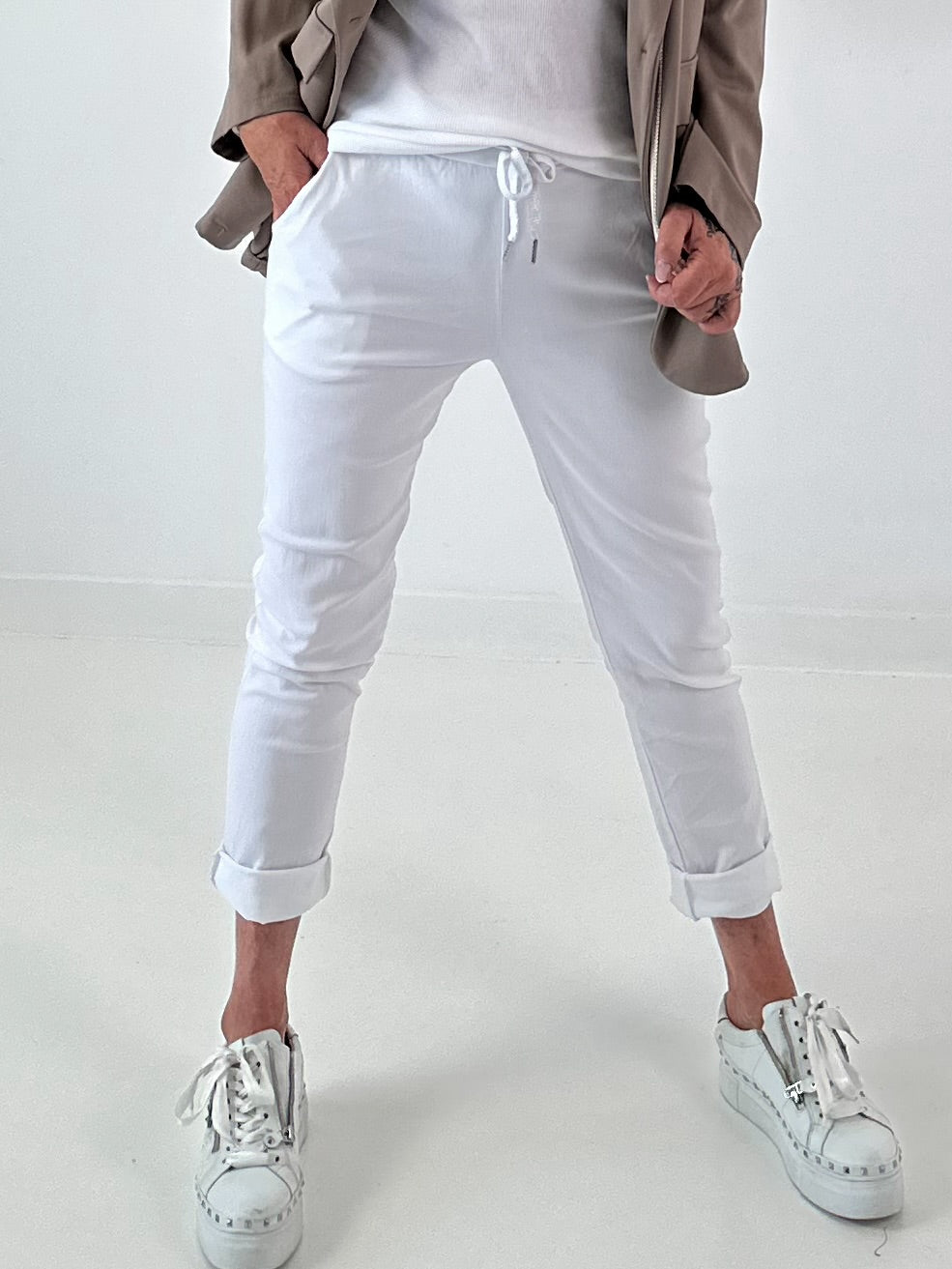 Hose mit elastischem Bund  - weiss