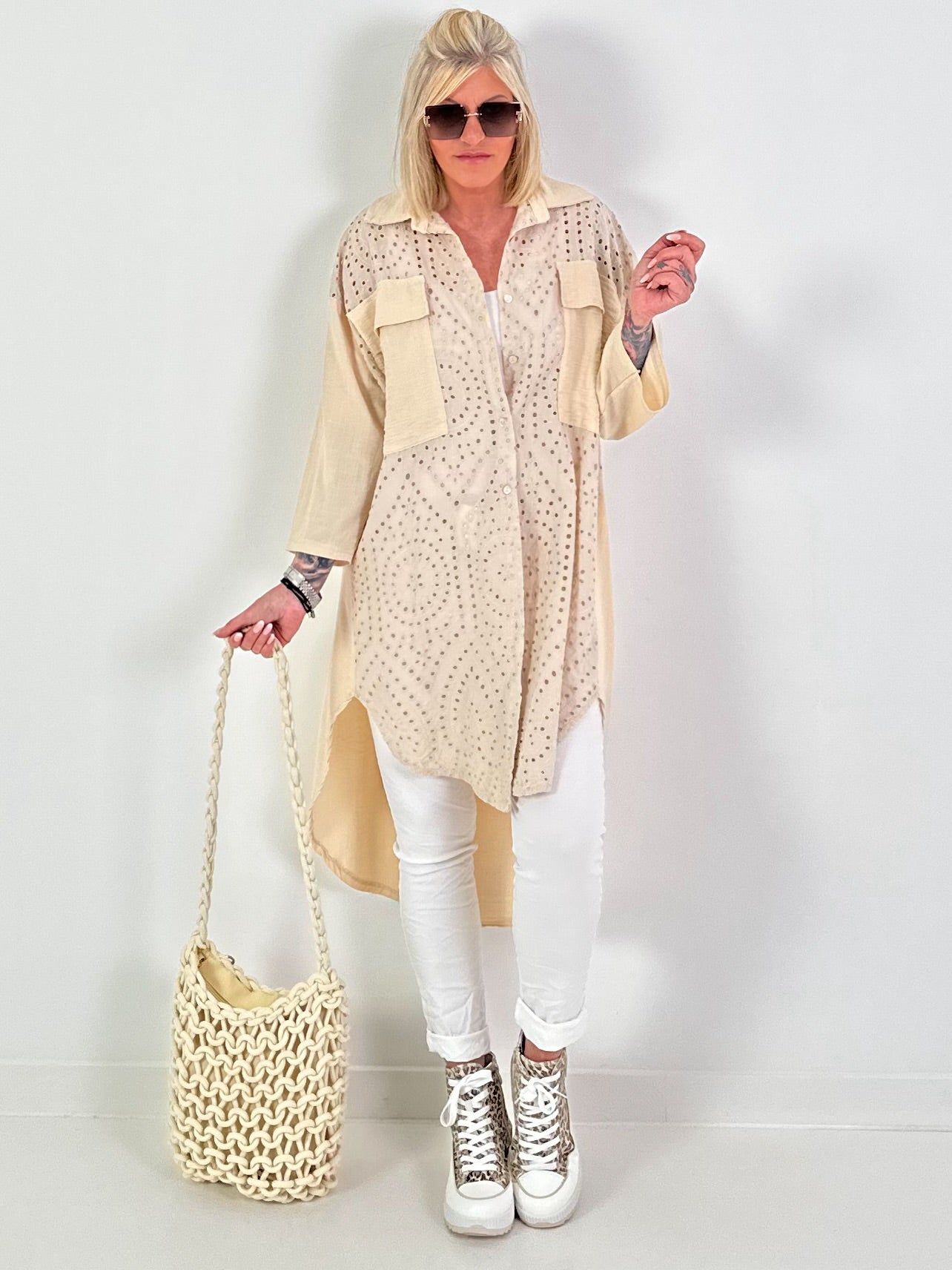 Long linen blouse with broderie anglaise - beige