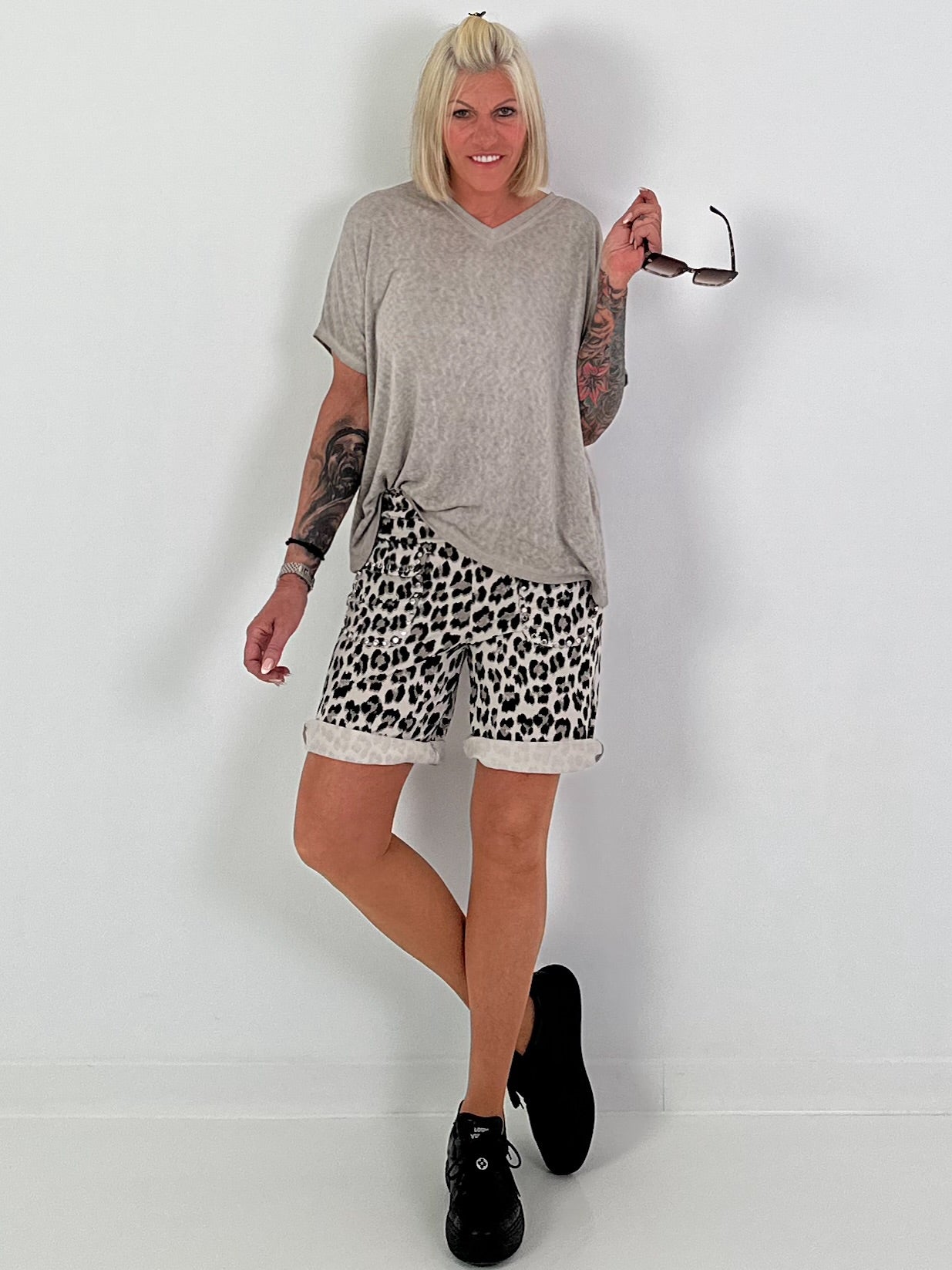 Feinstrick T-Shirt mit V-Ausschnitt - taupe