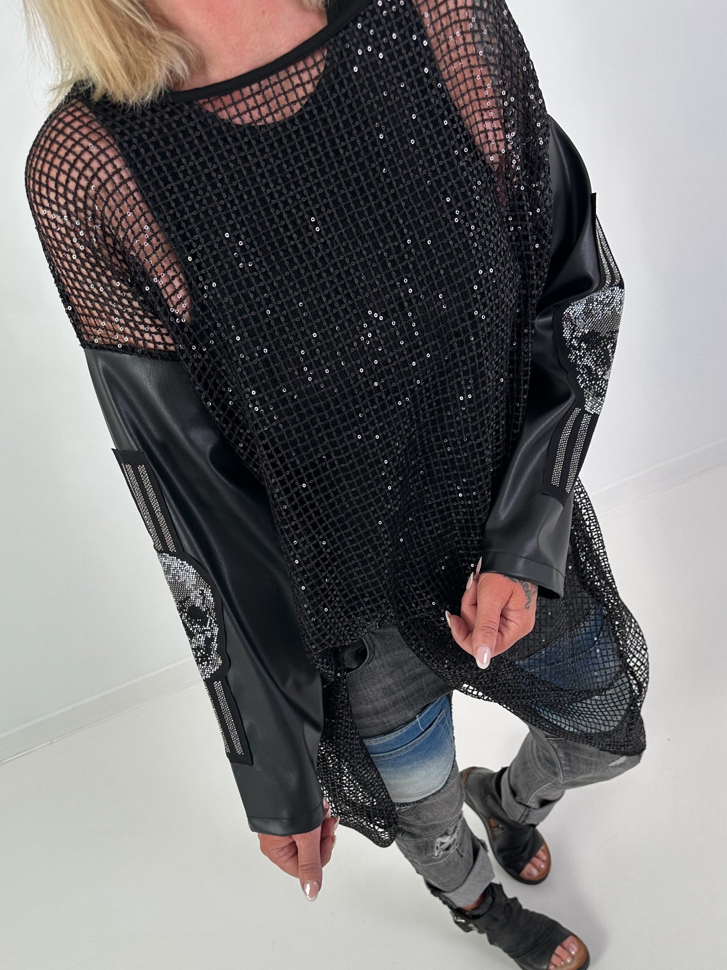 Stylish Long Mesh Shirt with Skull Details - black