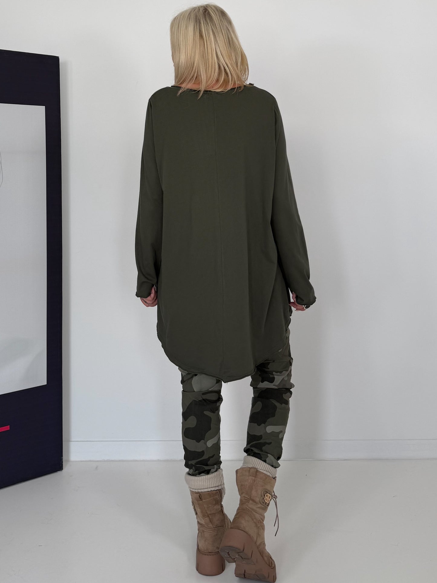 Basic Shirt mit Rundhalsausschnitt - oliv