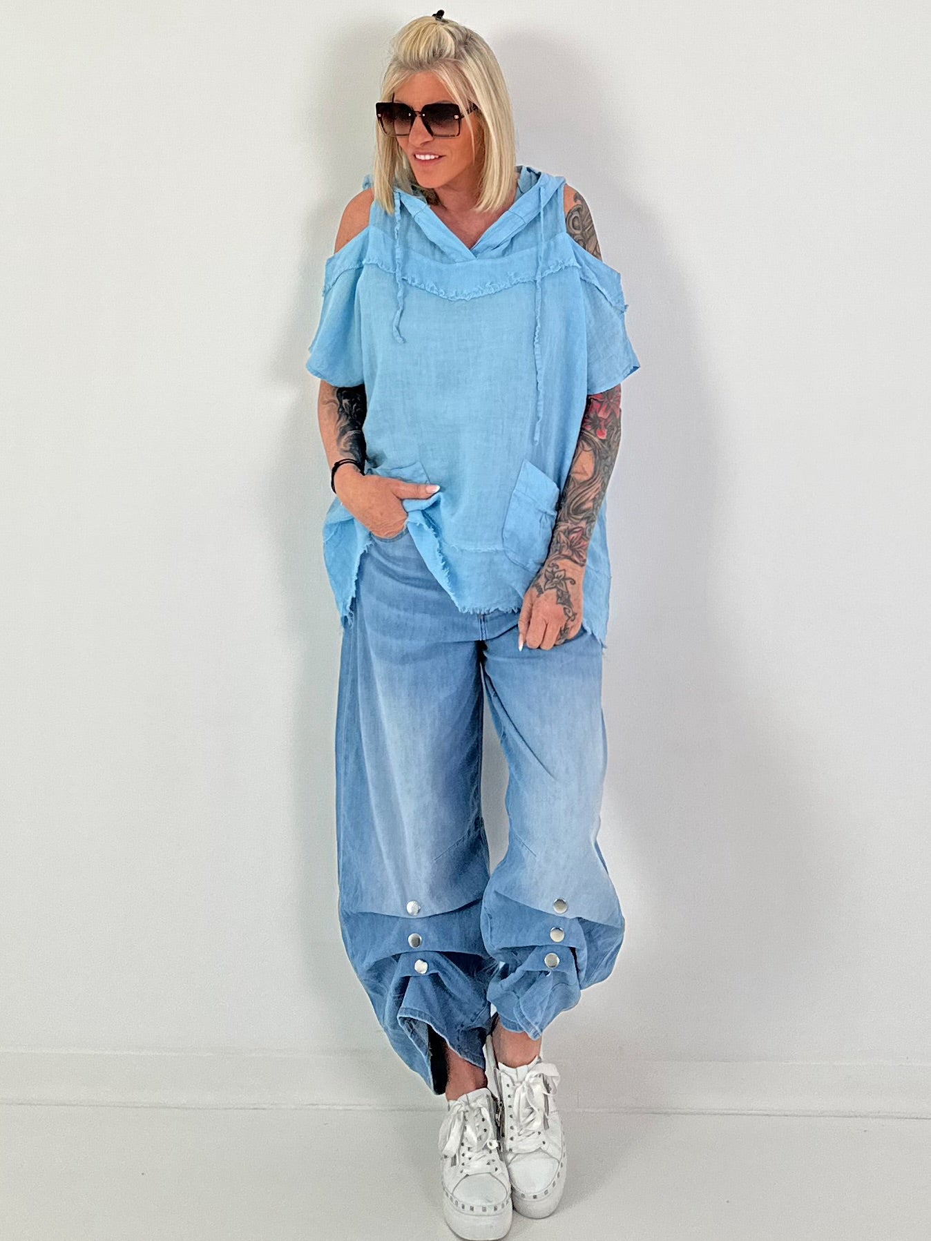 Linen shirt with off-shoulder cut-outs - light blue