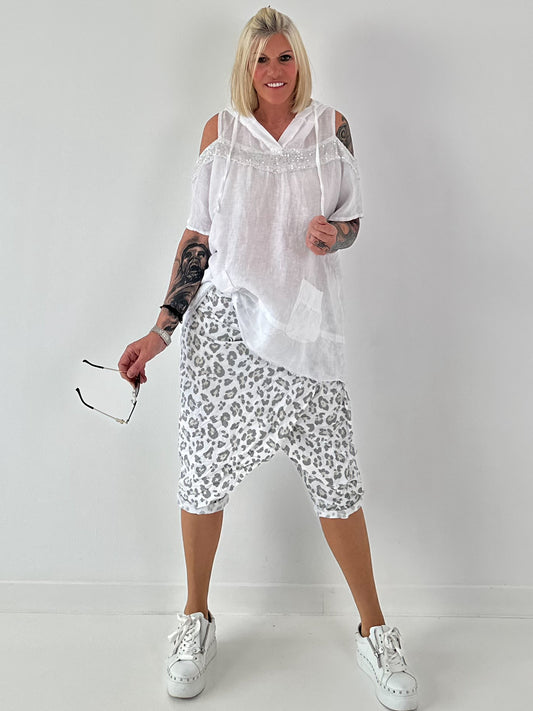 Leinen Shirt mit Pailletten und Cold Shoulder - weiss