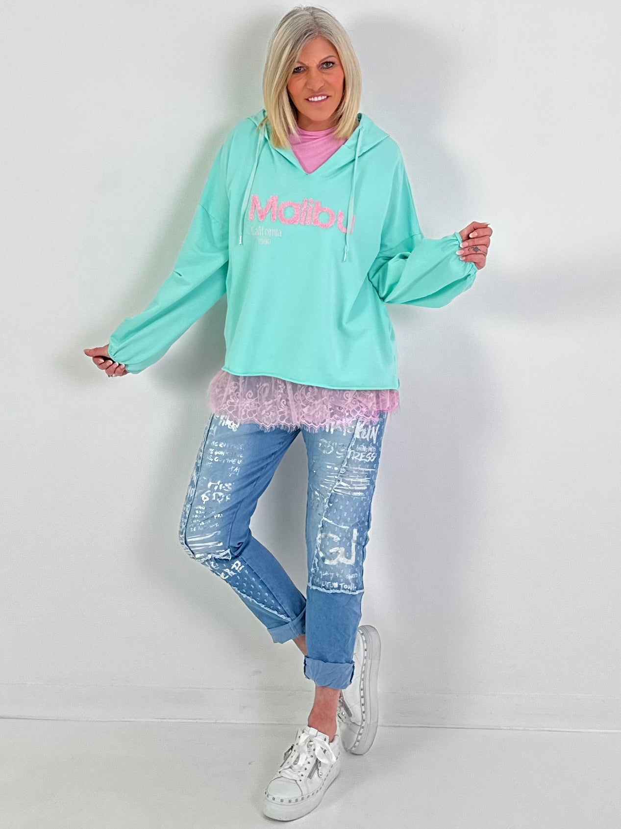 Jeans met veel details - lichtblauw - gebruikt