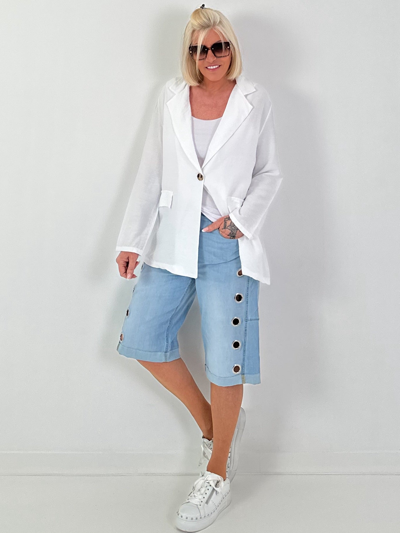 Lichte blazer met kleppen - wit