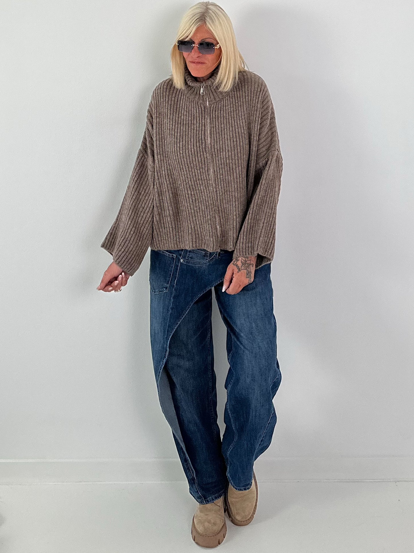 Lässige Rippstrick Jacke mit silbernen Reißverschluss - taupe