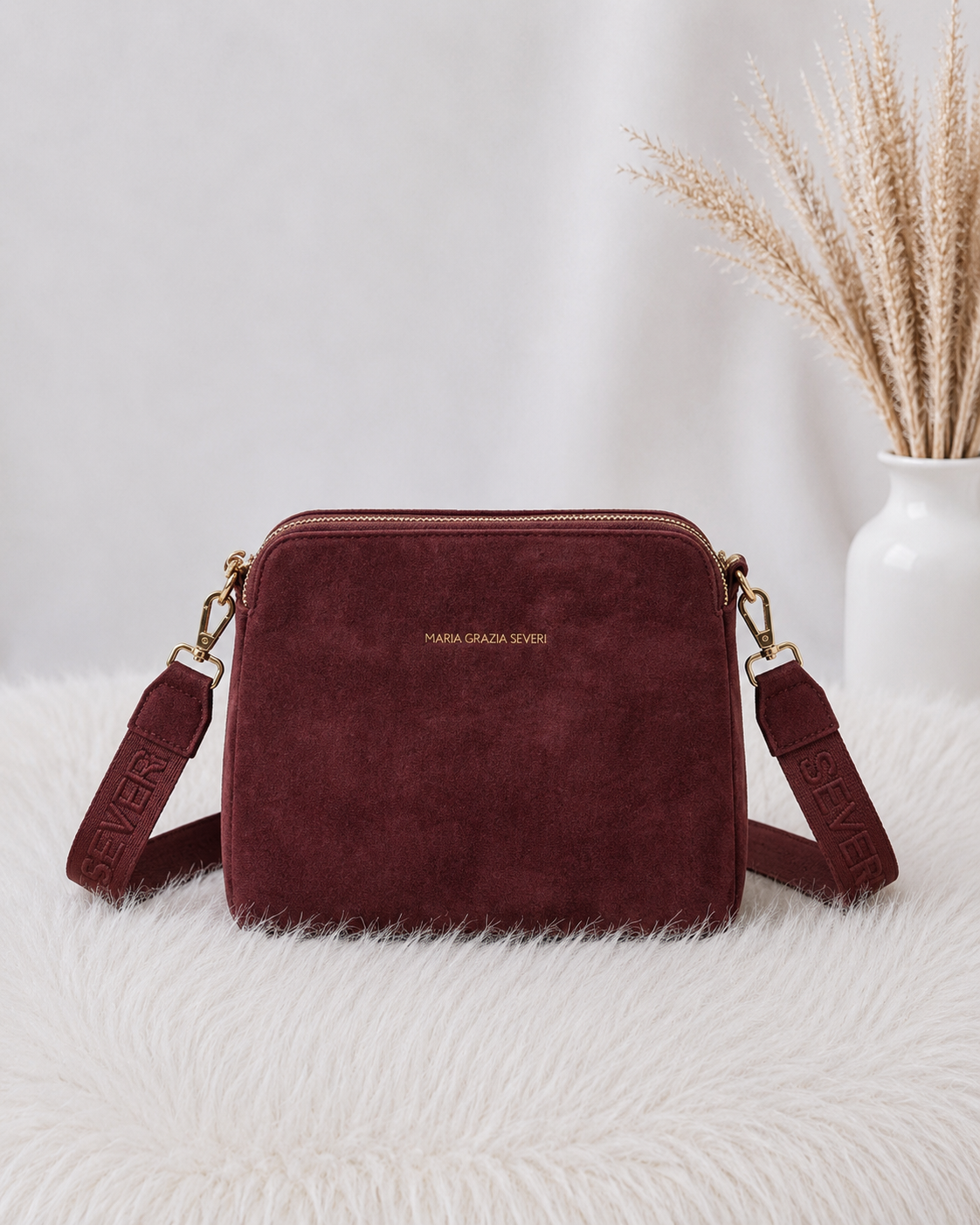 Crossbody-Bag in Wildleder-Optik - bordeaux