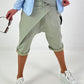 Kurze Baggy mit kleinen Ösen-Details - khaki