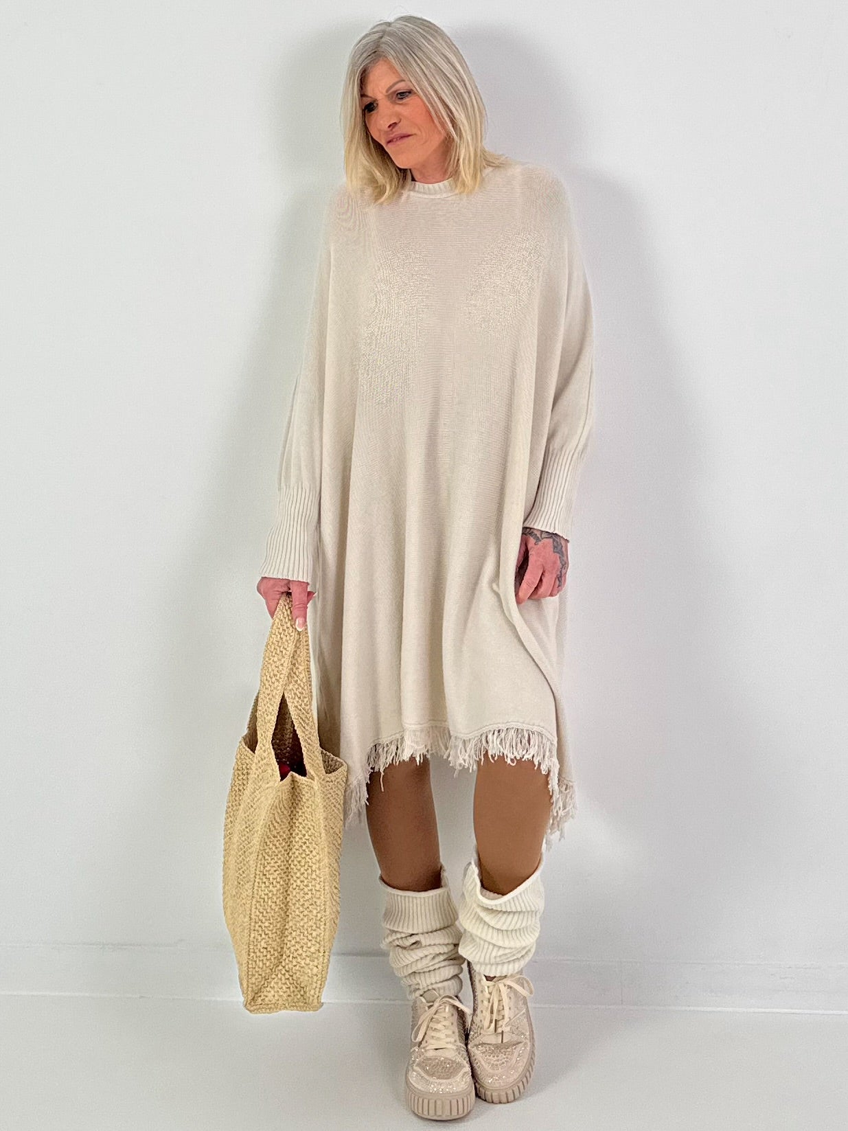 Strickkleid mit Fransen - beige