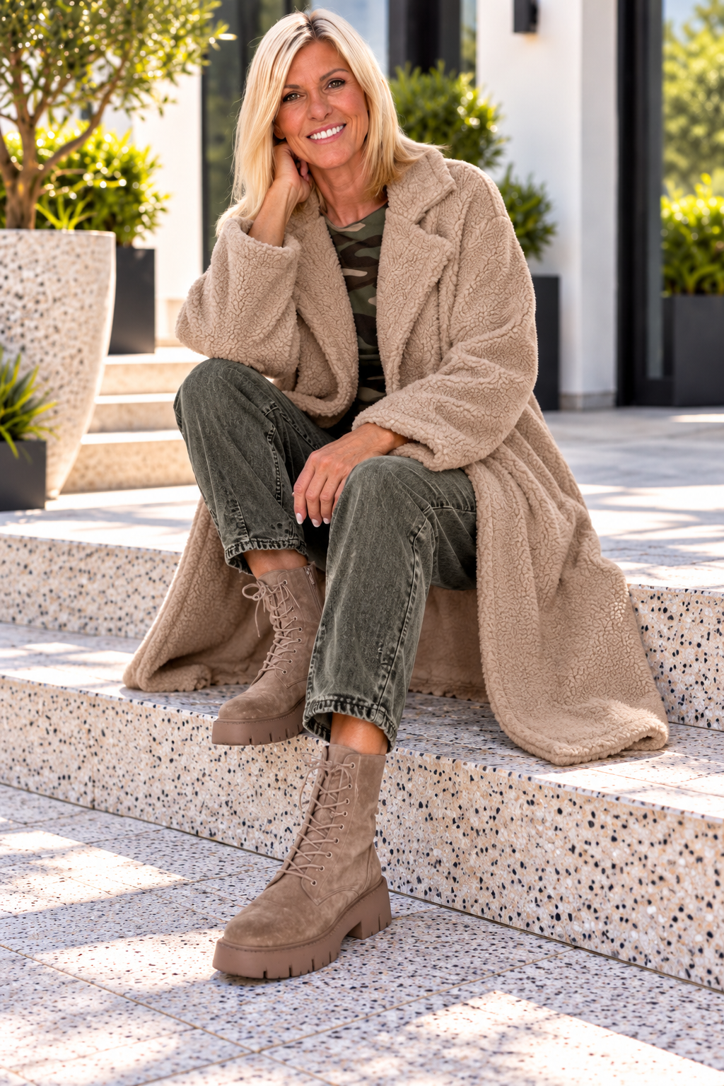 Kuscheliger Teddymantel - taupe