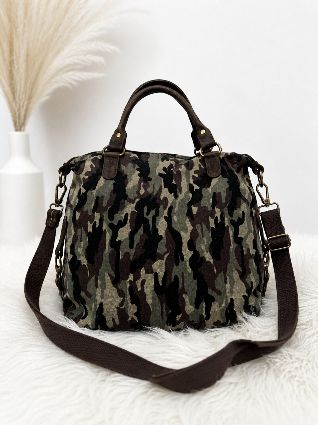 Tas met details van echt leer - camouflage