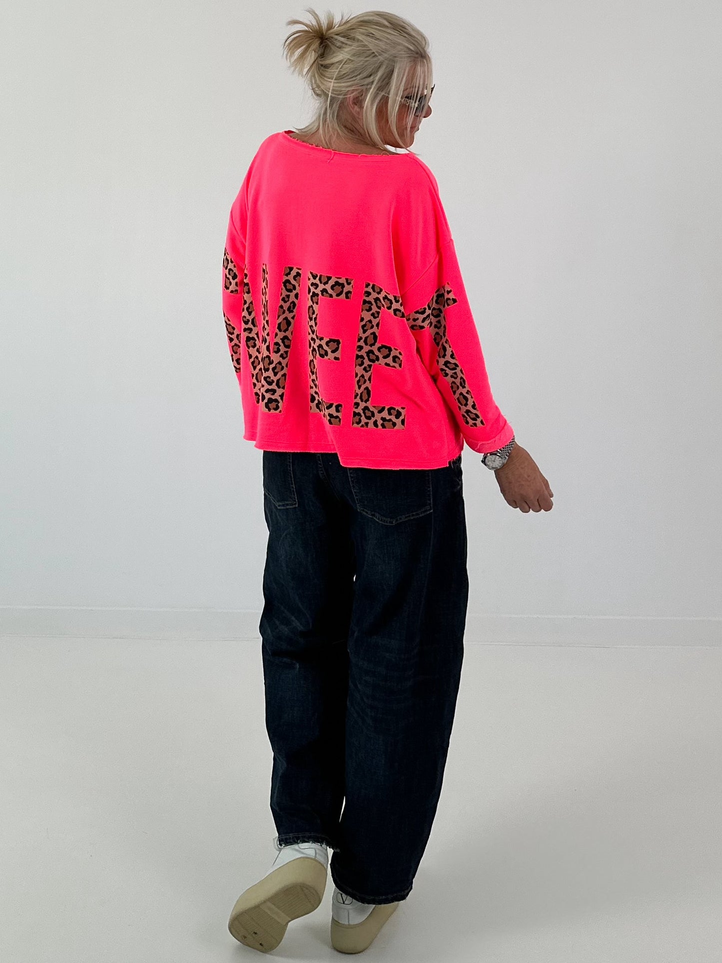 Sweatshirt SWEET mit Leo-Print - neonpink
