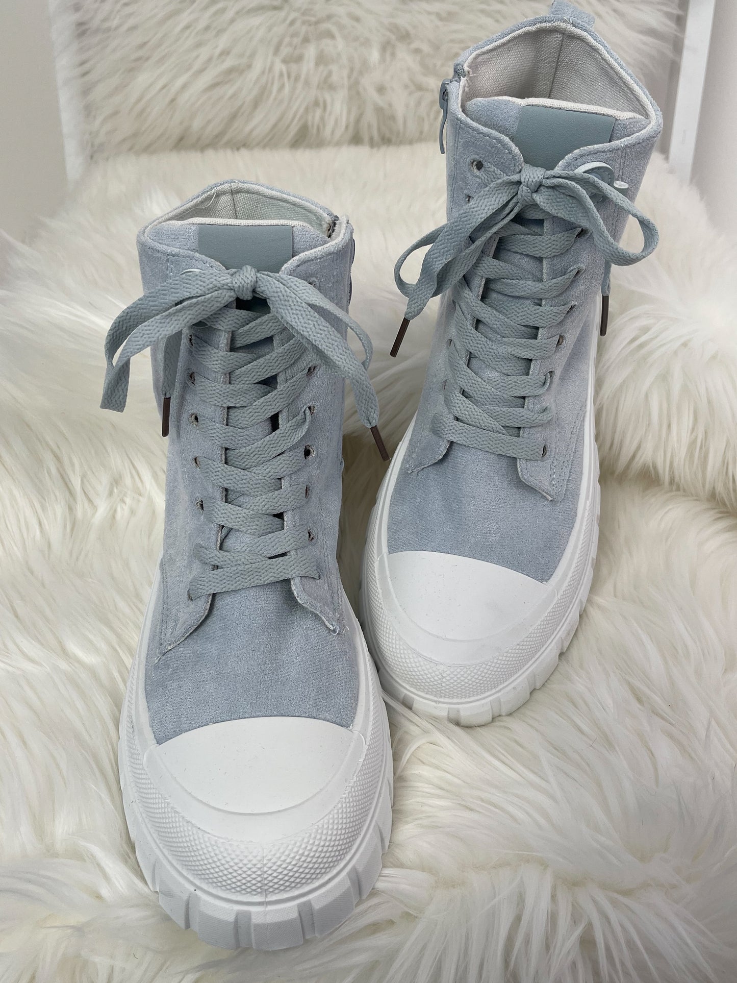 Hoge sneakers - lichtblauw