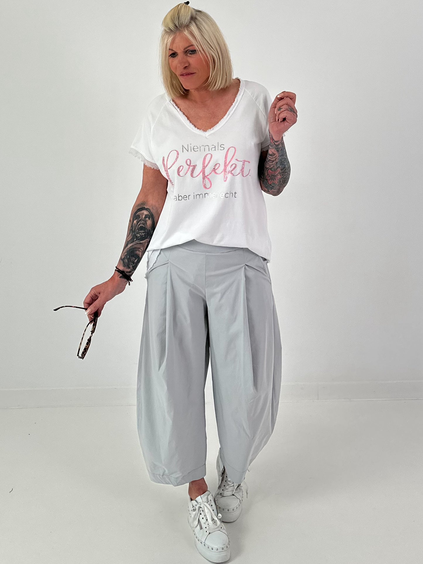 T-Shirt mit Statement Print - weiss
