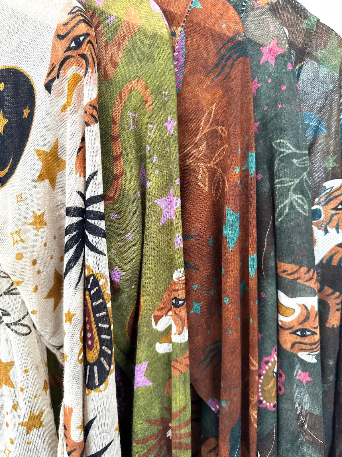 Cashmere Shirt Tiger & Heart- 5 Farben