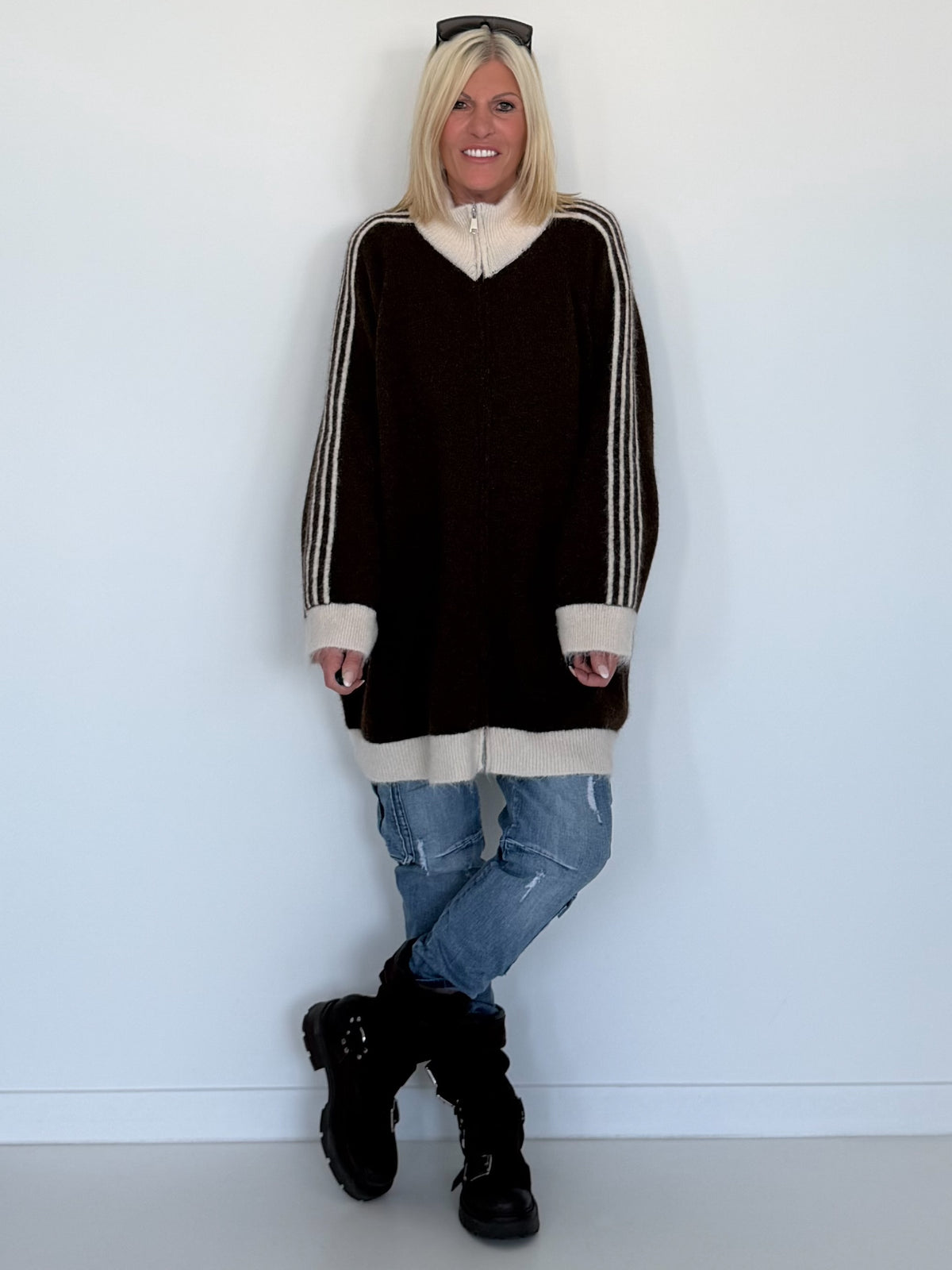 Oversized Long-Strickjacke mit Streifen - mokka-beige