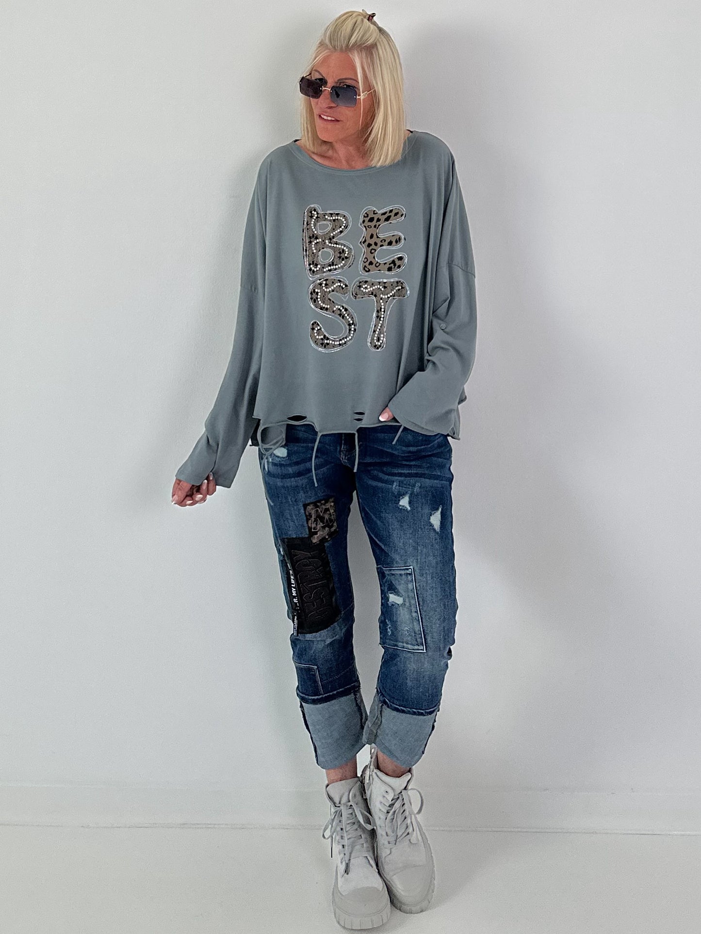 Oversized Sweatshirt mit aufwendigen Details - grau