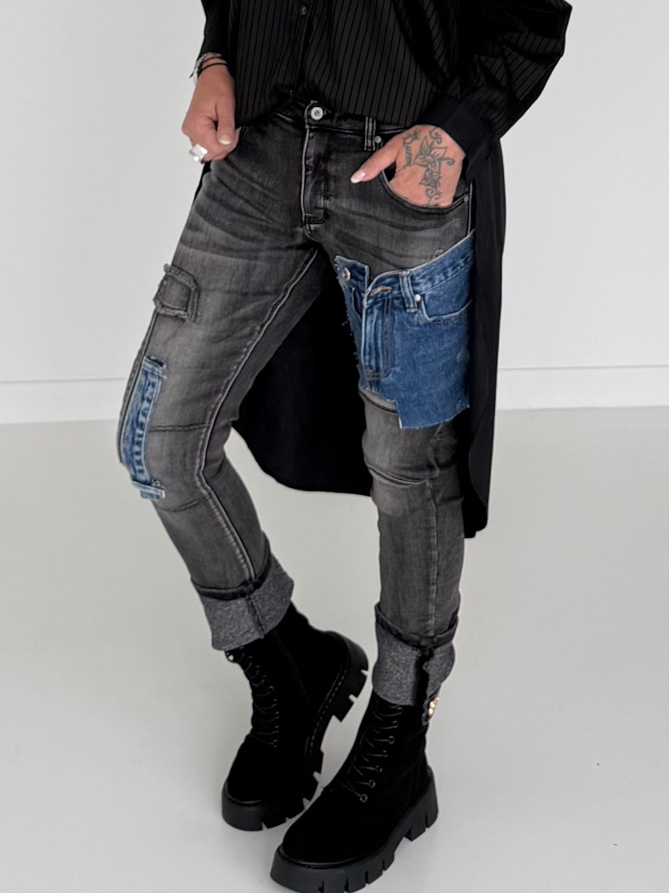 Jeans with denim details - used black
