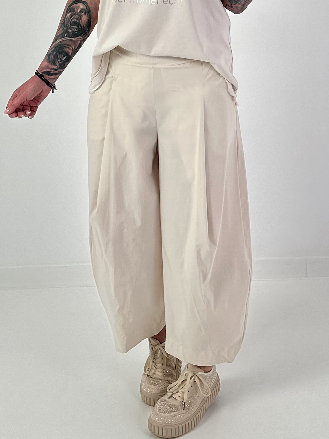 Ballon Hose mit langer Bundfalte - beige