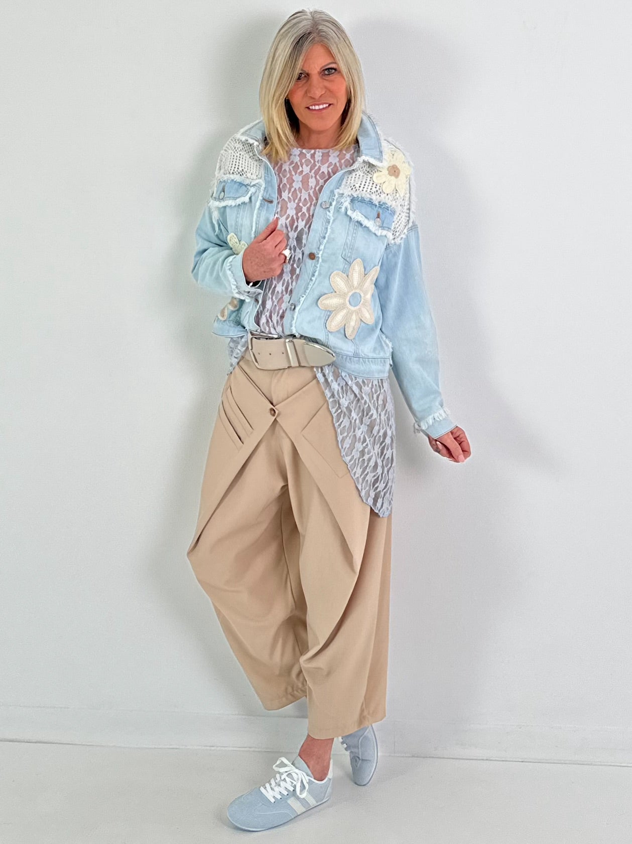 Kanten blouse met patroon - lichtblauw