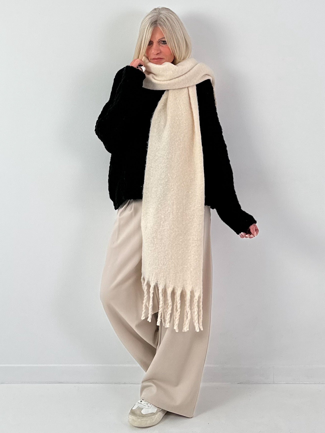 Sjaal met franjes model "Fleur de Charme" - ecru