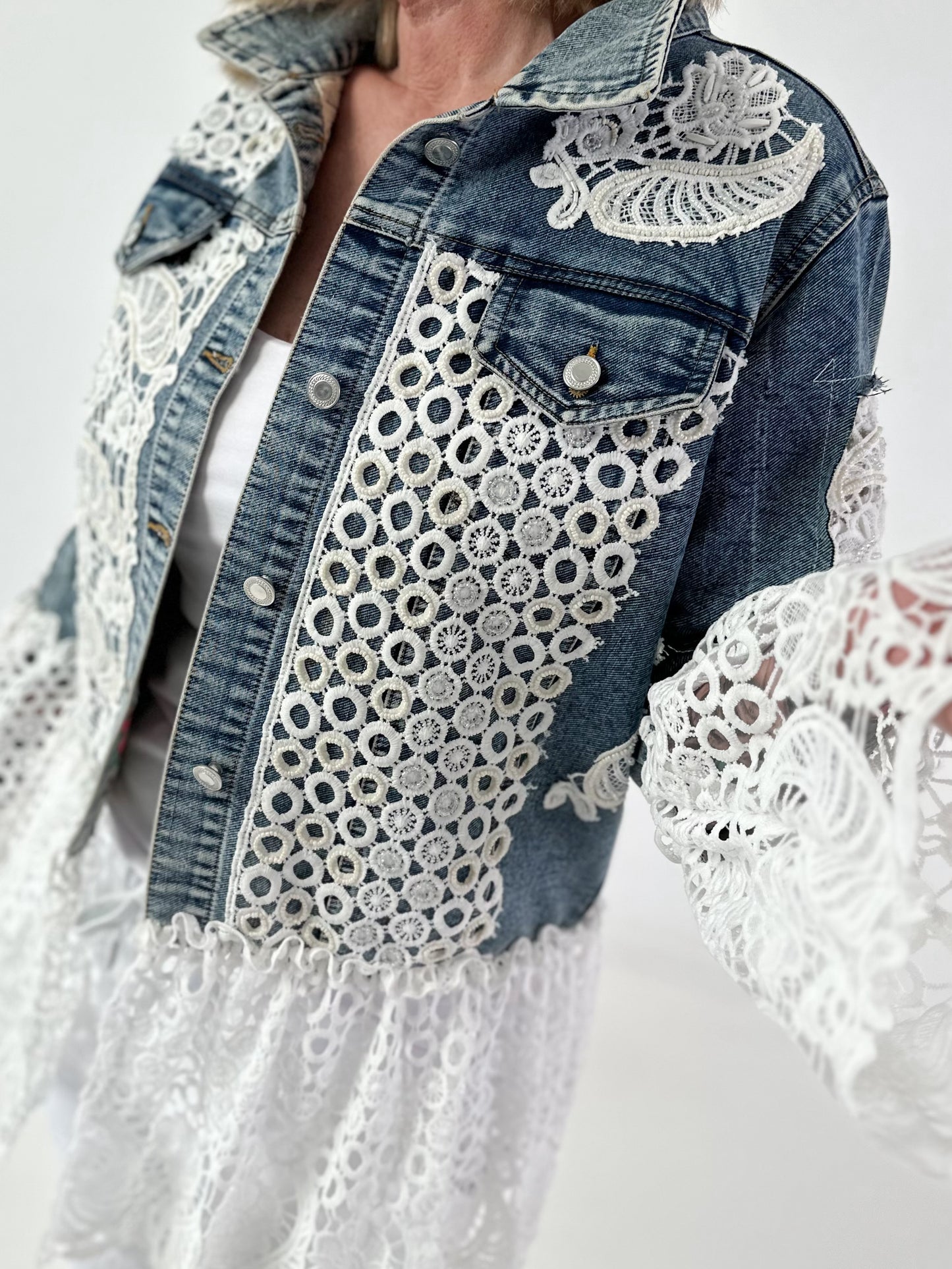 Ibiza Jeansjacke mit aufwendigen  Details - denim-weiss