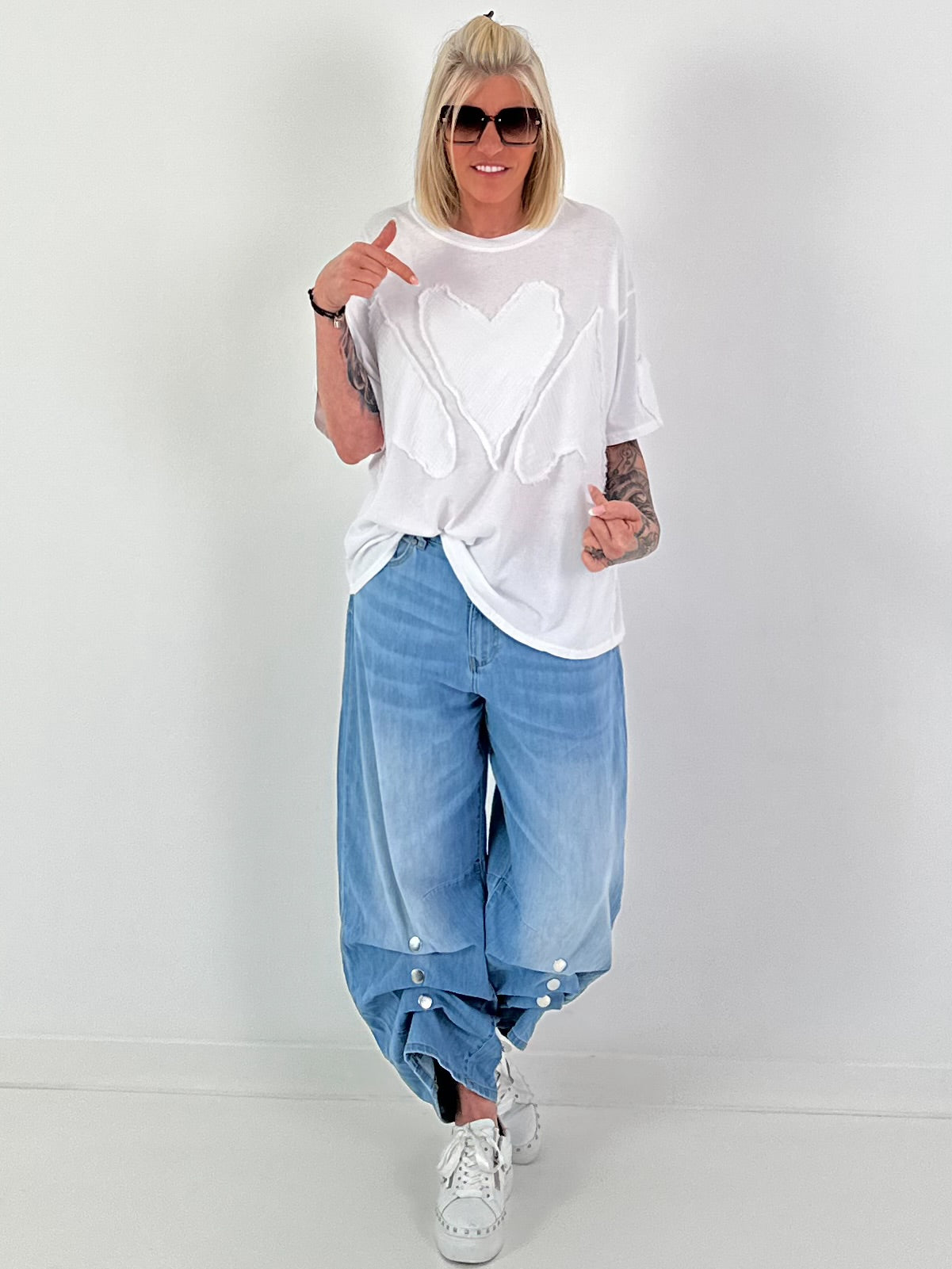 T-shirt with heart appliqués - white
