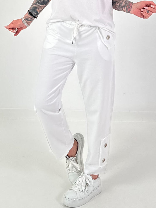 Sweatpants with eyelets - white