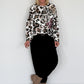 Sweater im Allover-Leo-Print mit Strass- und Glitzer Smileys - weiss-mehrfarbig