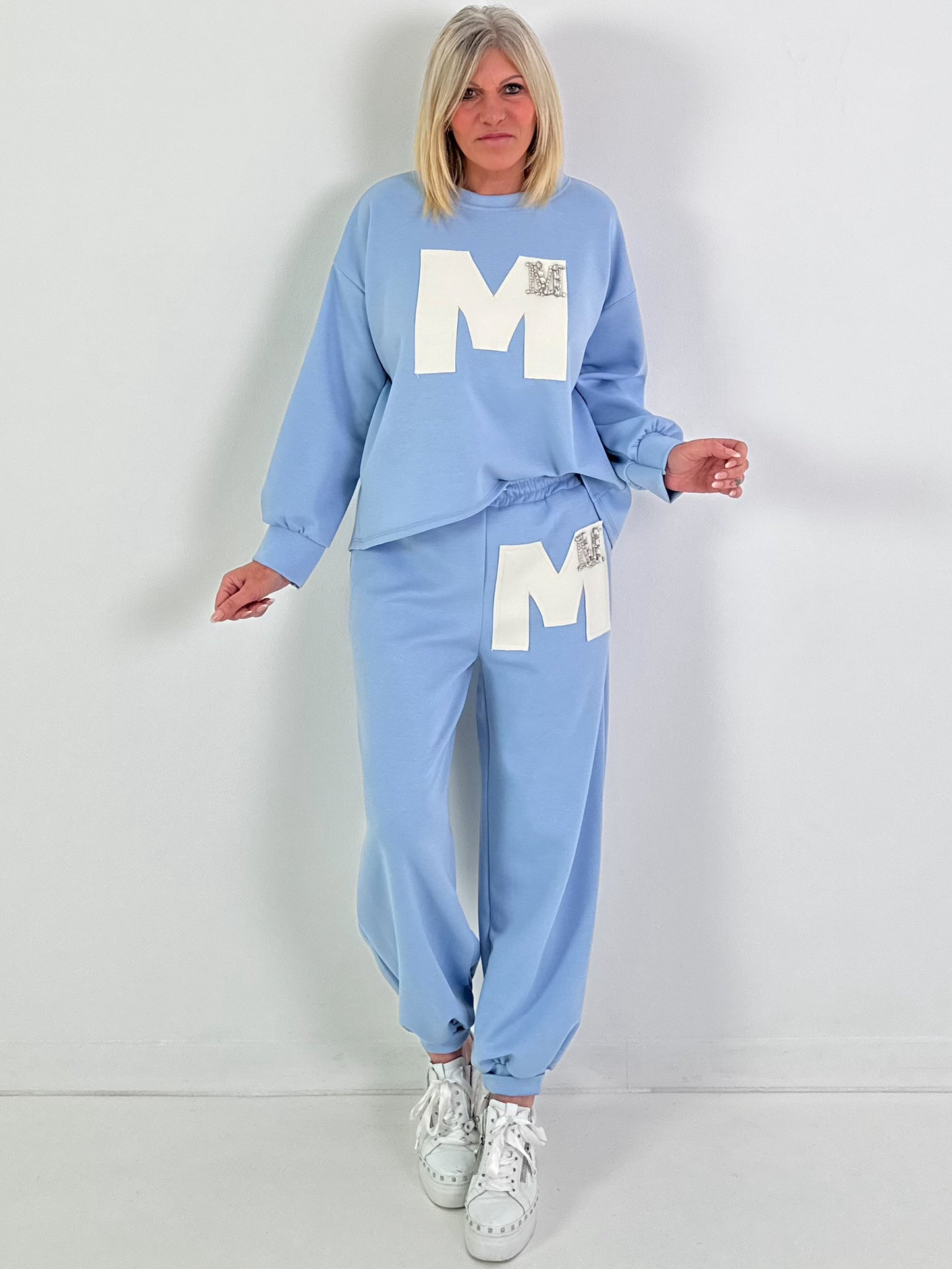 Sweatshirt model "Edition M" - light blue