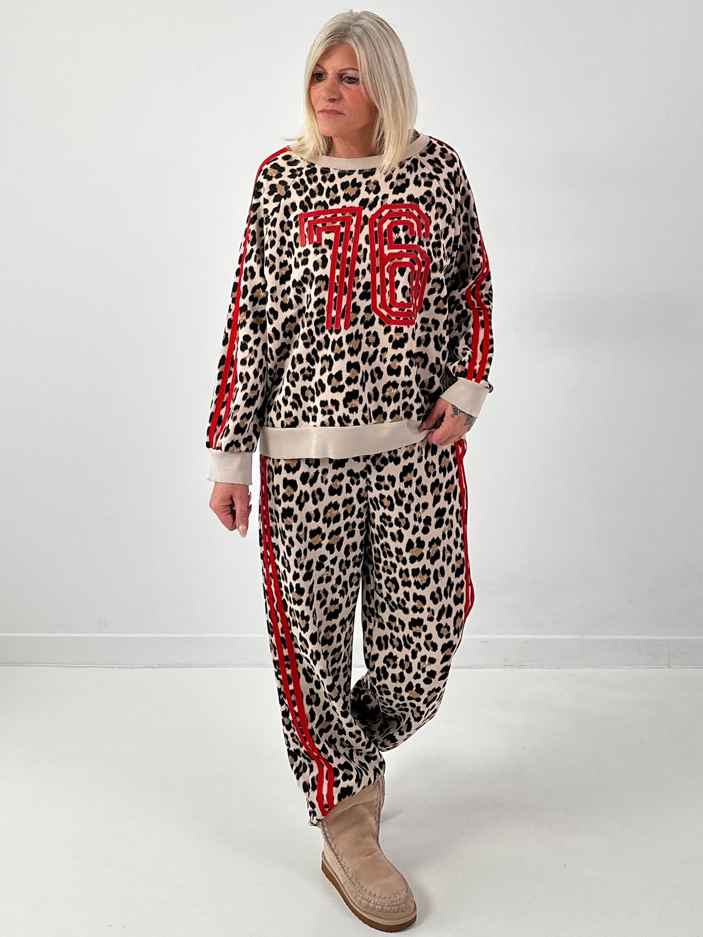 Sweatshirt Modell "Leo Racer" - beige