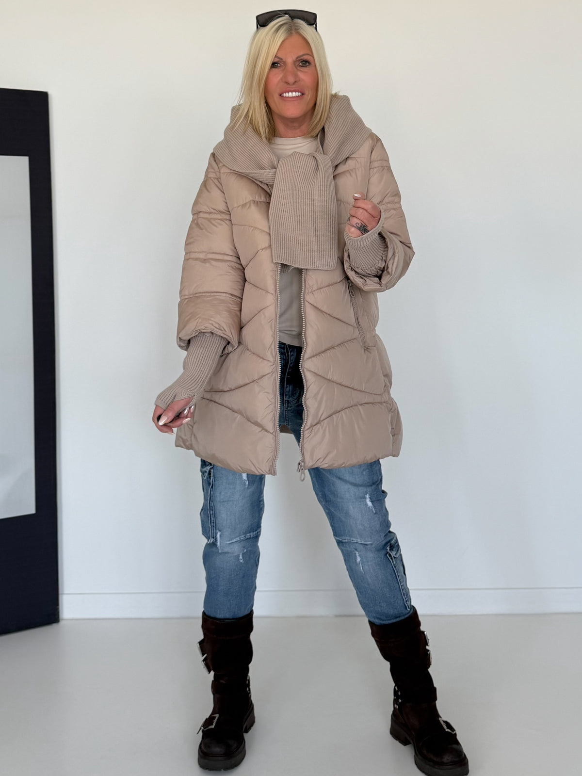 Winterjacke 2 Looks mit Stulpenärmeln und abnehmbarem Strickeinsatz - beige