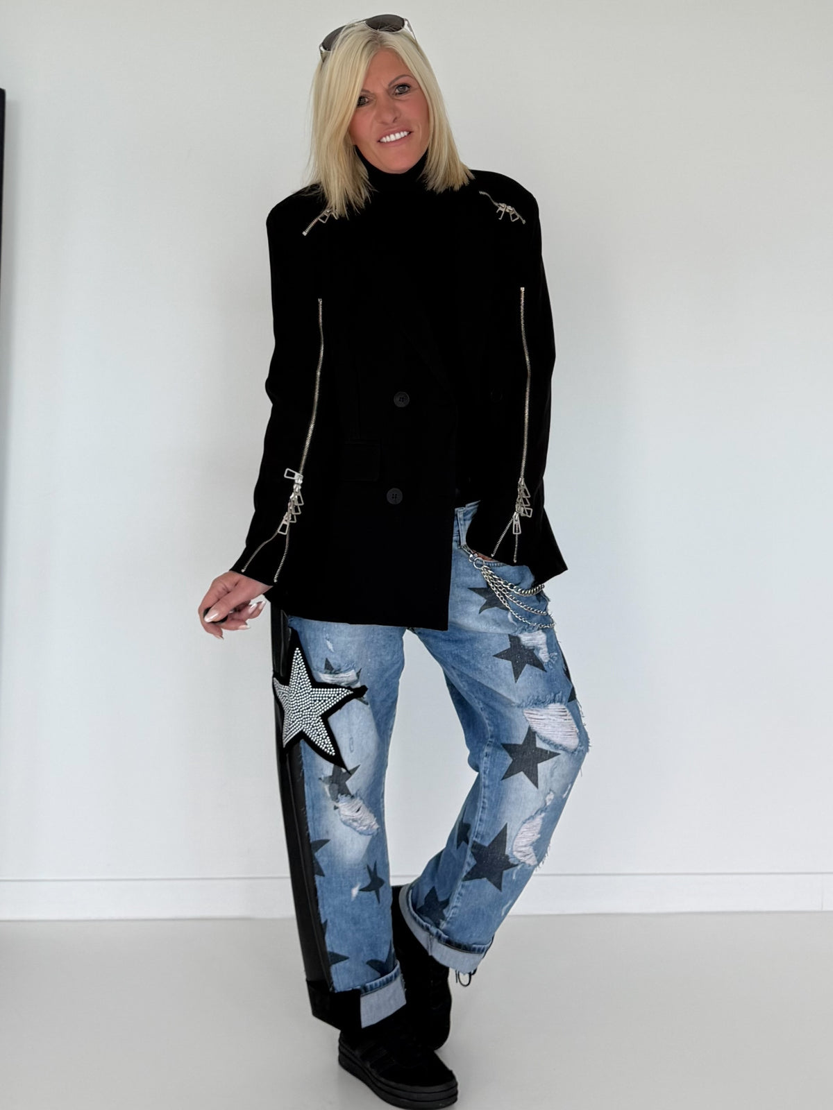 Stylischer Blazer mit Reißverschlüssen  - schwarz
