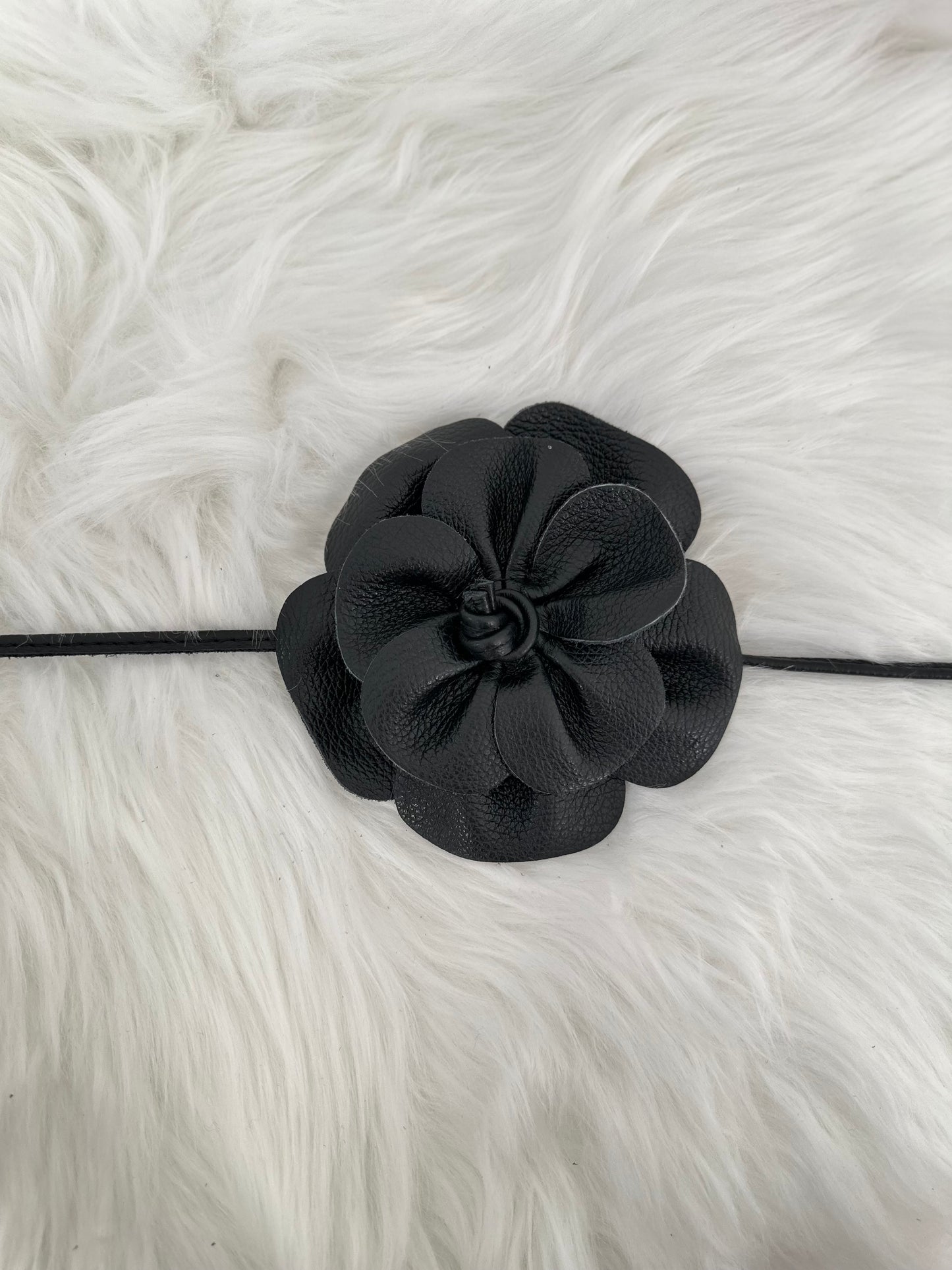 Strikceintuur model "Floral Flow" - zwart