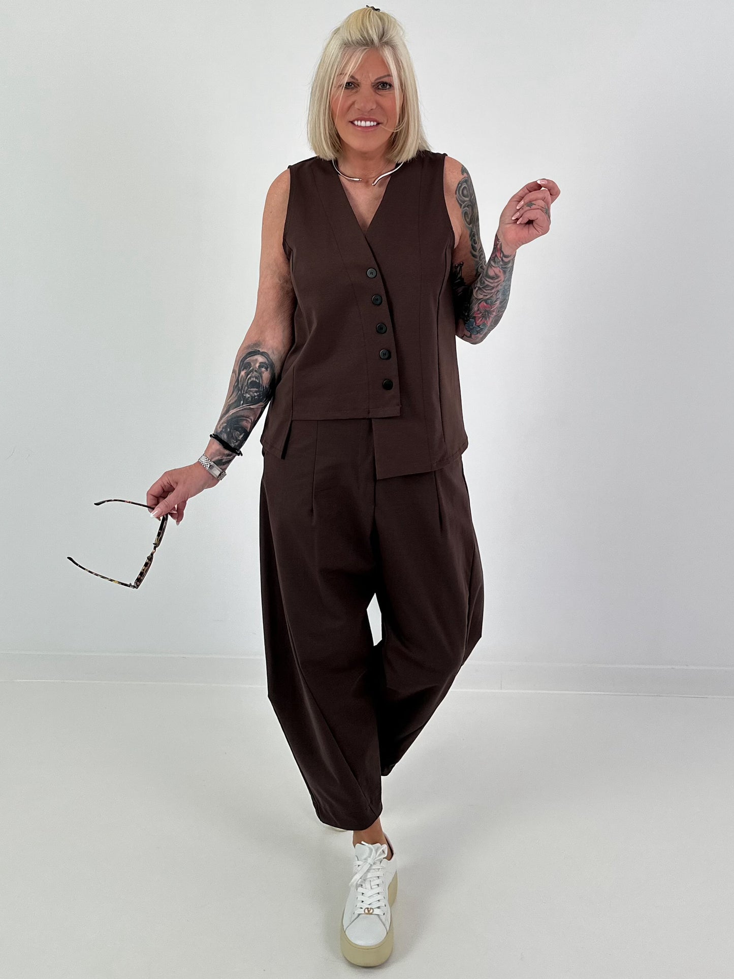Asymmetrical waistcoat - chocolate