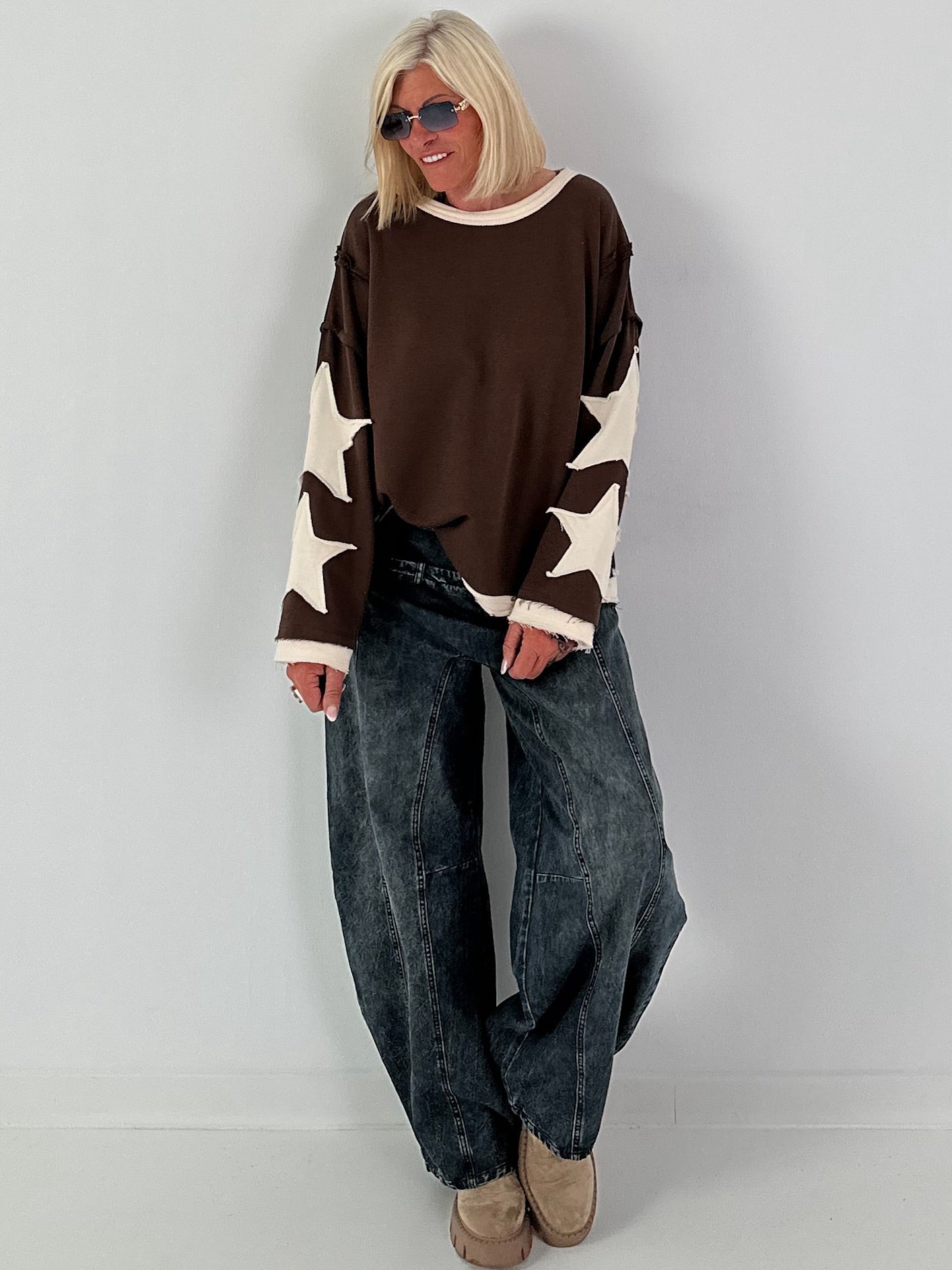 Sweatshirt mit trendigen Sternelementen- schoko