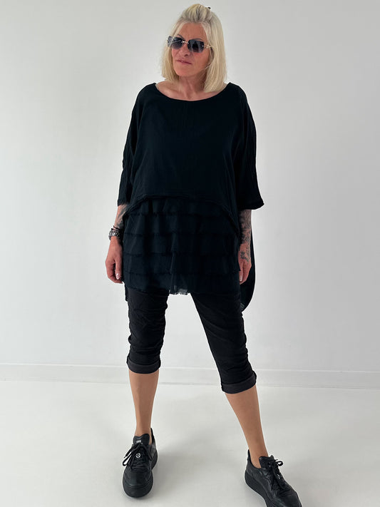 Tunic in a layered look - black