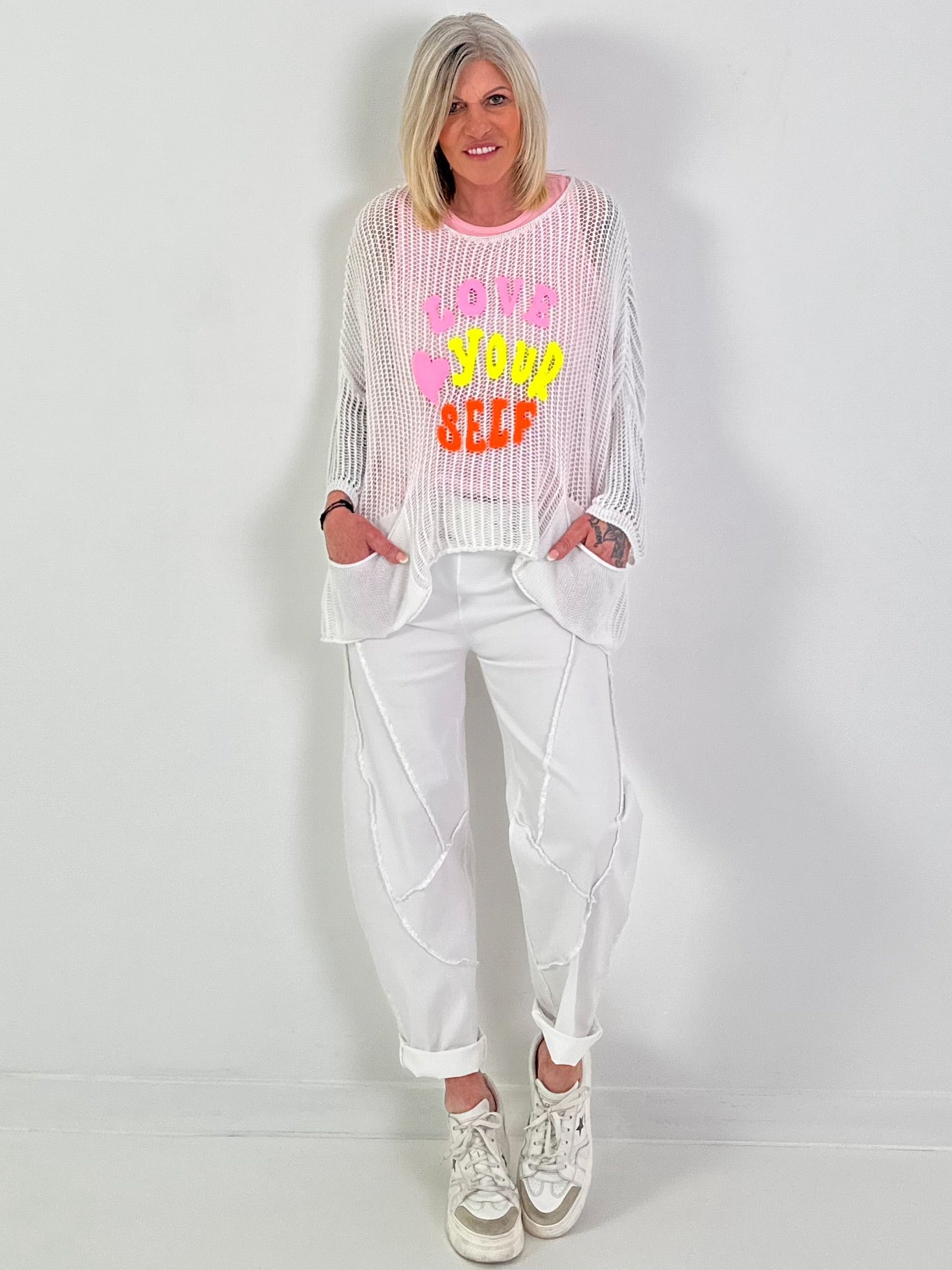 Häkelpullover love yourself - weiss