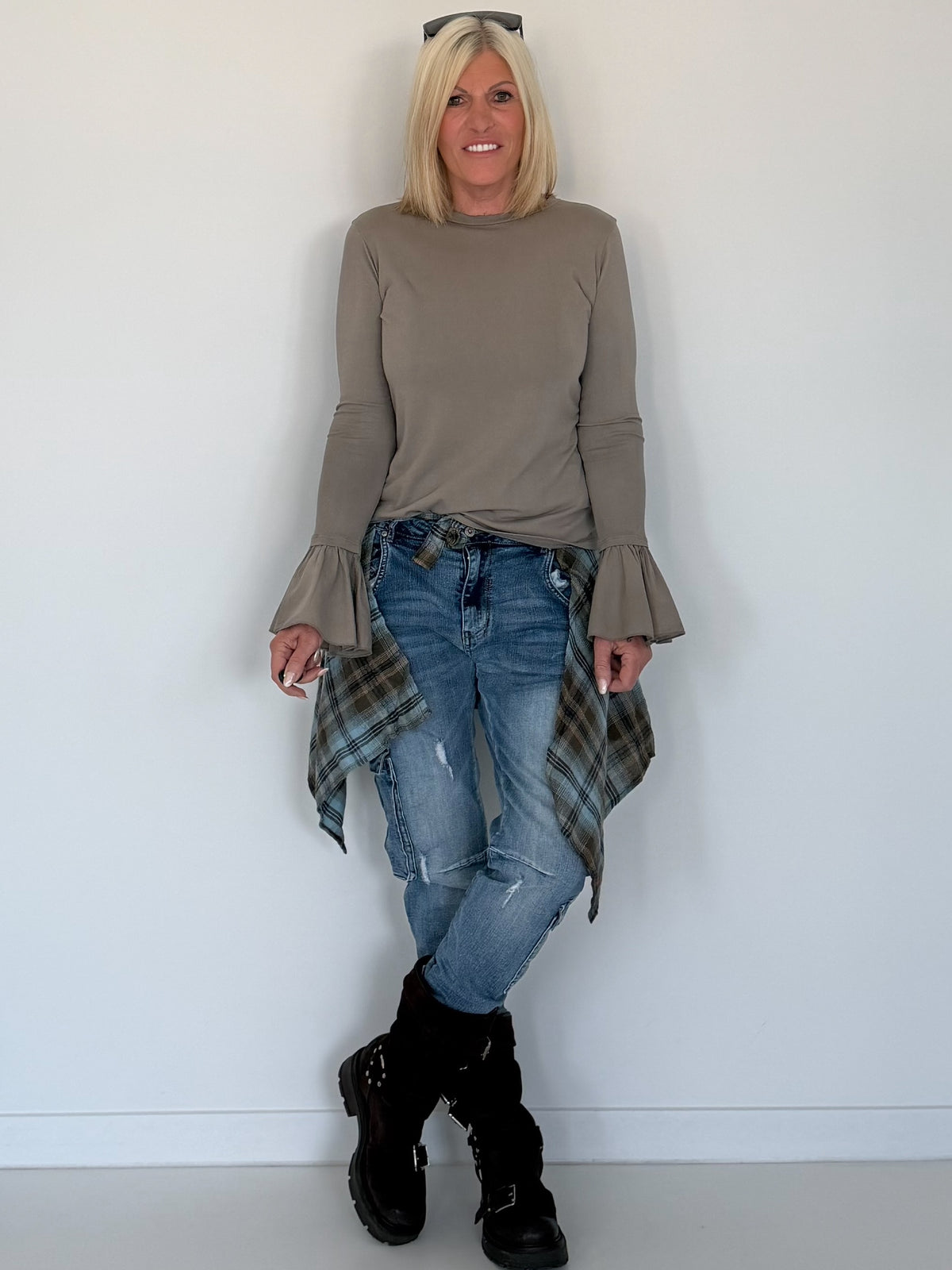 Shirt mit Trompetenärmelchen - taupe