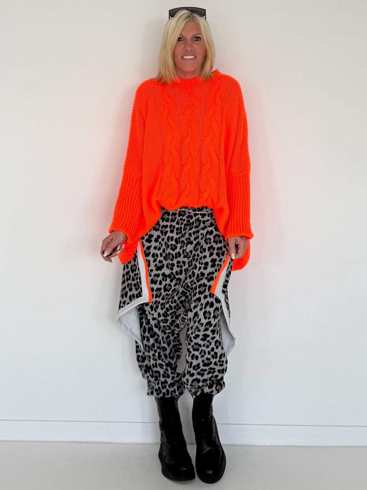 Pullover mit Stulpenärmeln und Zopfmuster - neonorange