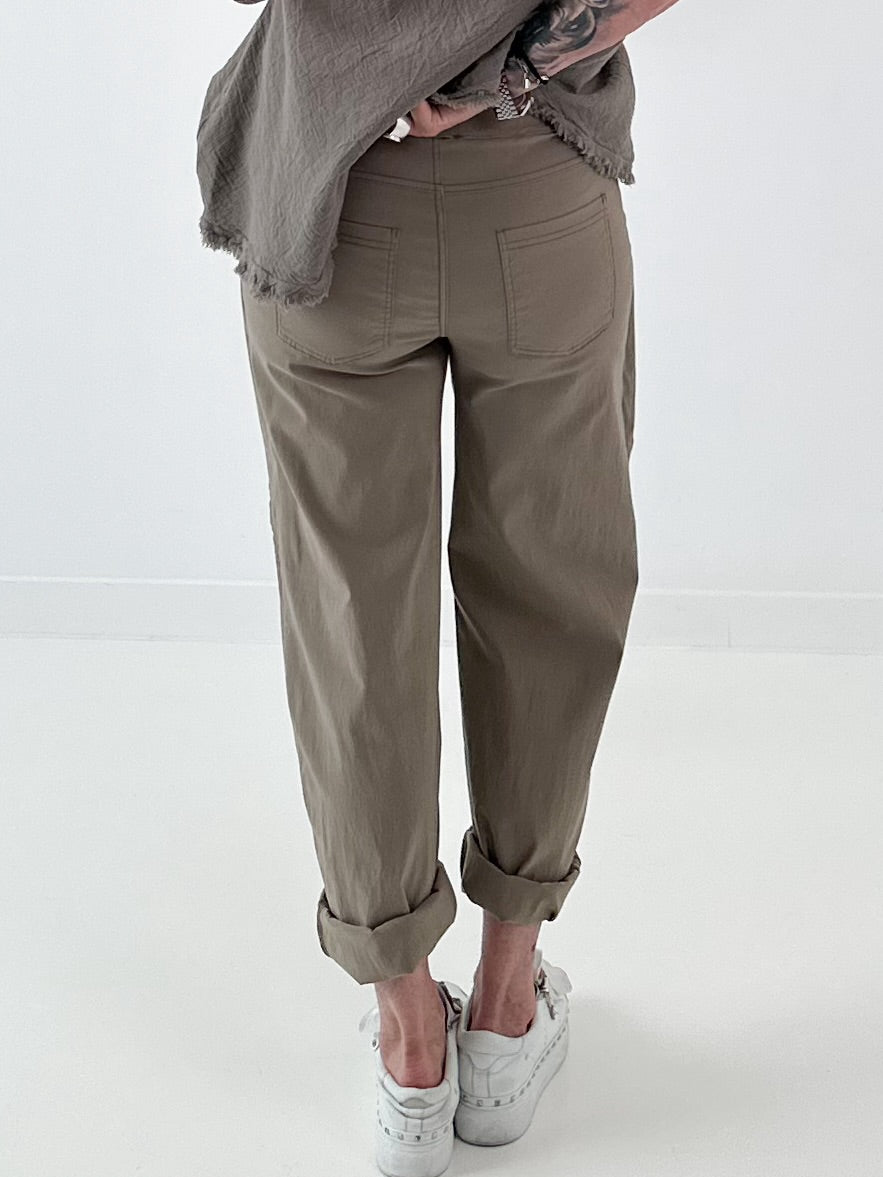 Hose mit besonderem Design - taupe