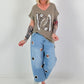 T-Shirt mit Leo Schuhprint - taupe