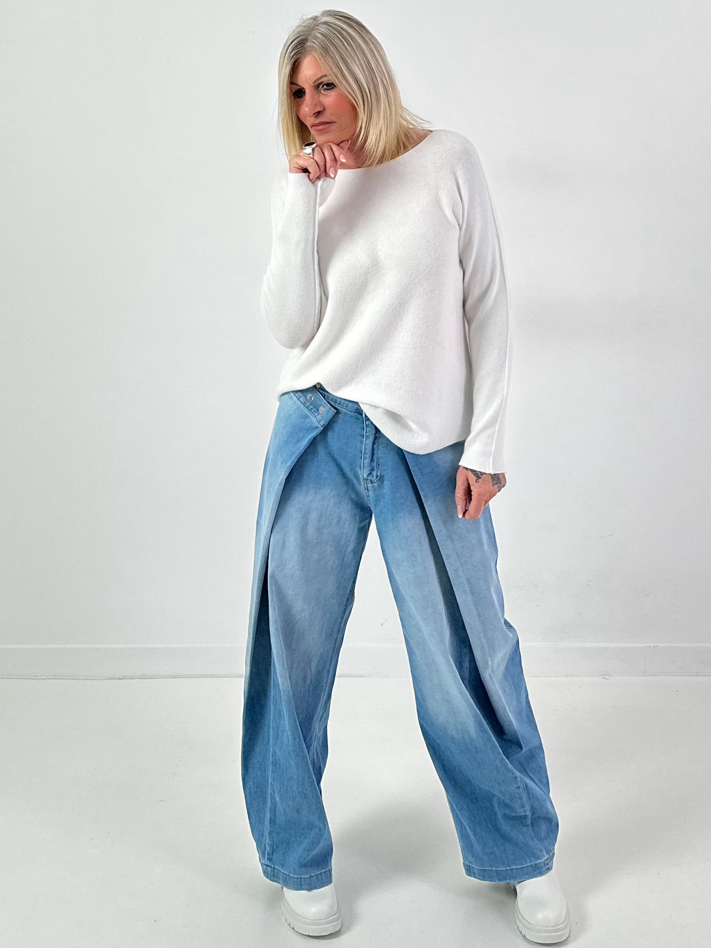 Fijn gebreide trui model "Pure Frame" - wit