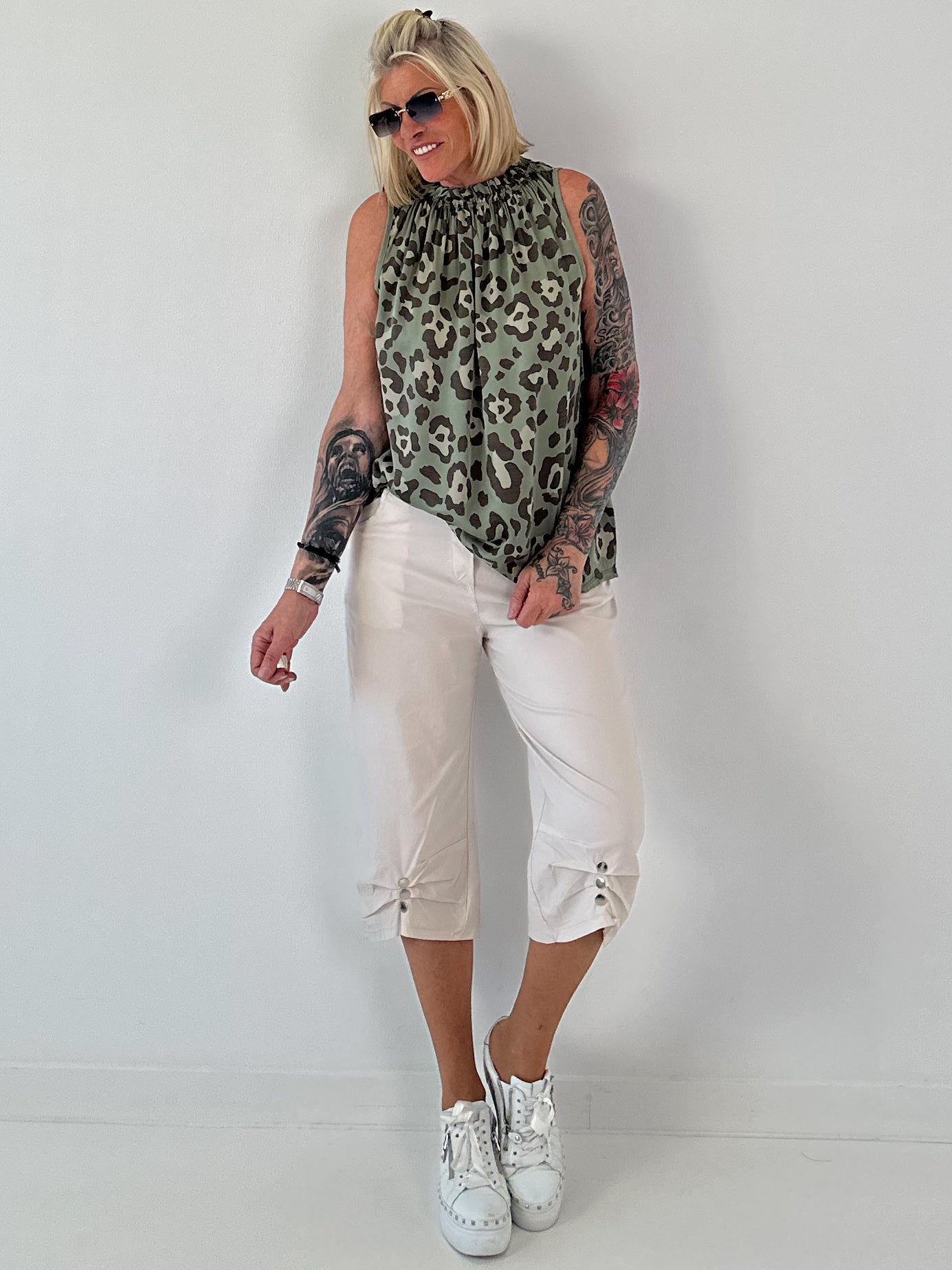 Striped top with ruffled collar - taupe-dark brown