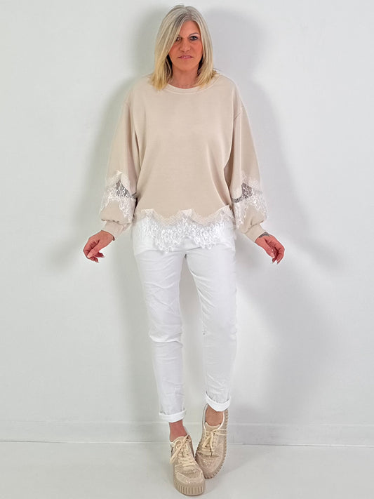 Sweatshirt Modell "Lace Whisper" - beige